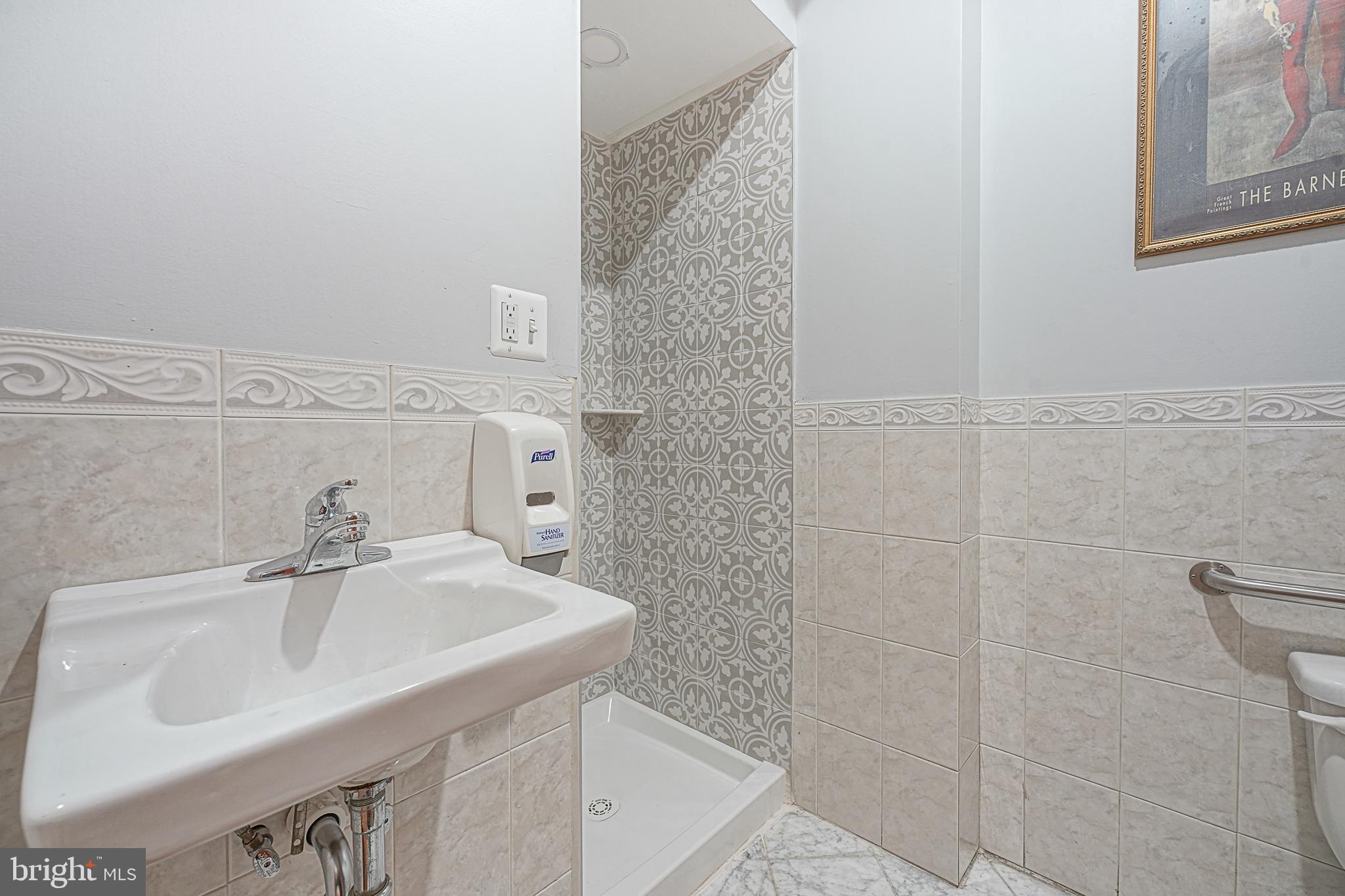 OLD CITY - Residential Lease