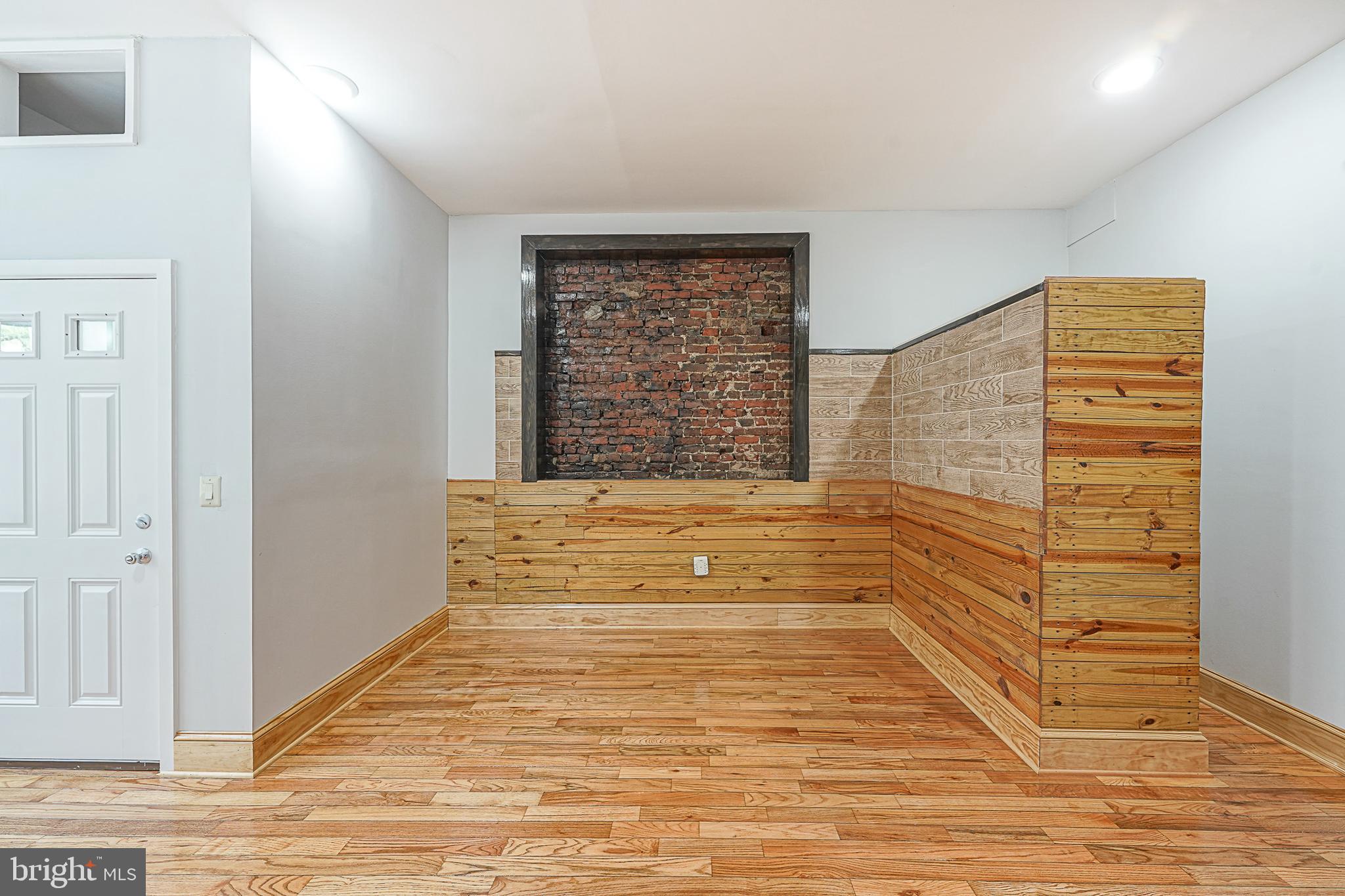 OLD CITY - Residential Lease