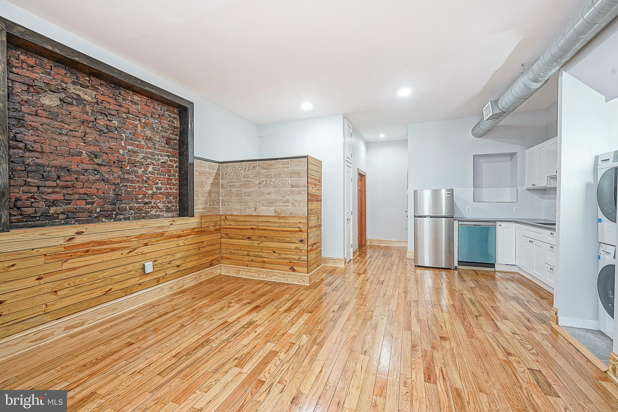 OLD CITY - Residential Lease