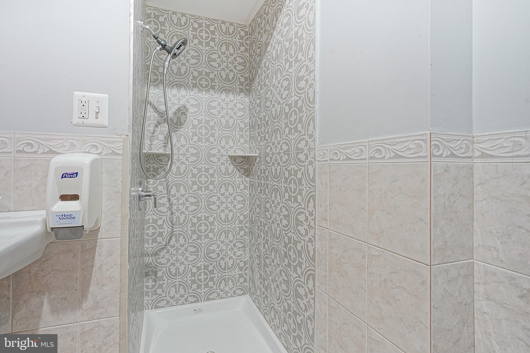 OLD CITY - Residential Lease