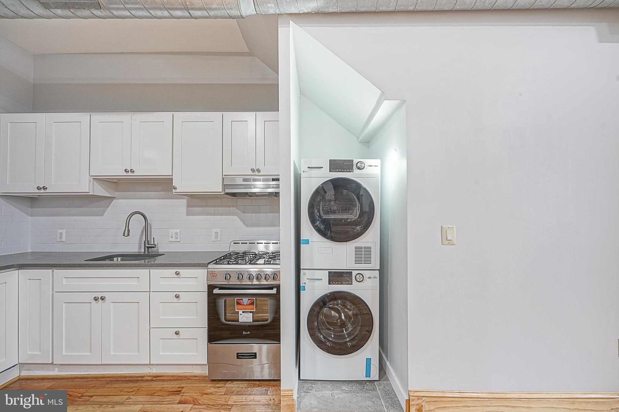 OLD CITY - Residential Lease