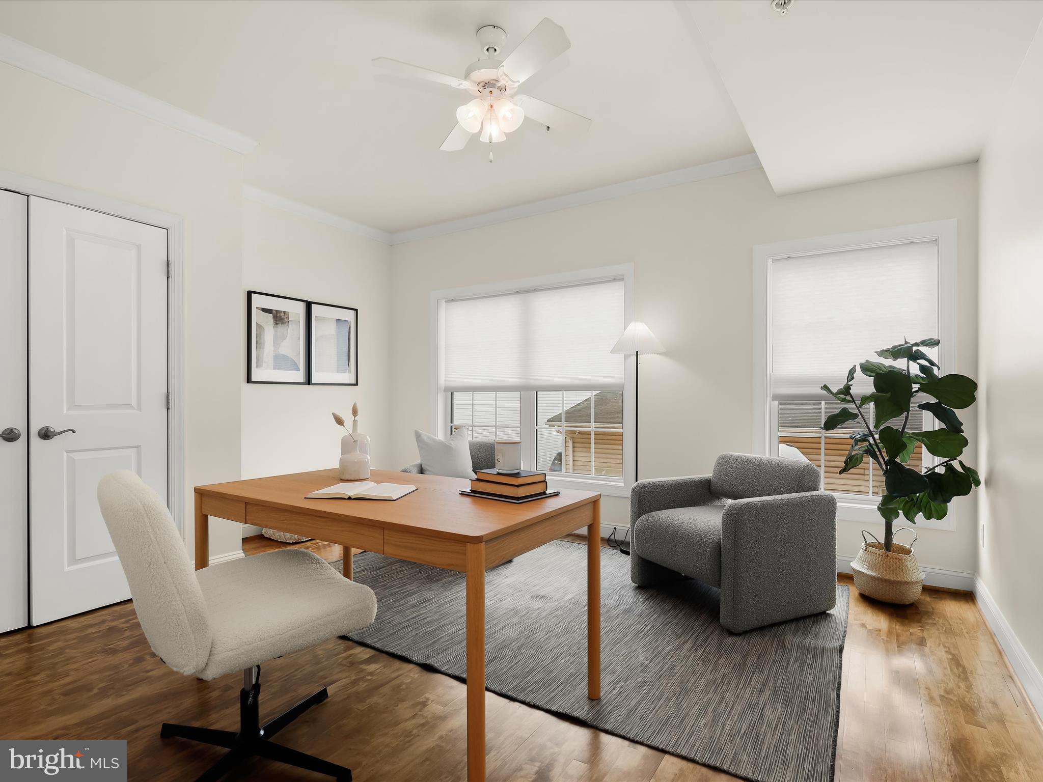 LOCUST POINT - Residential