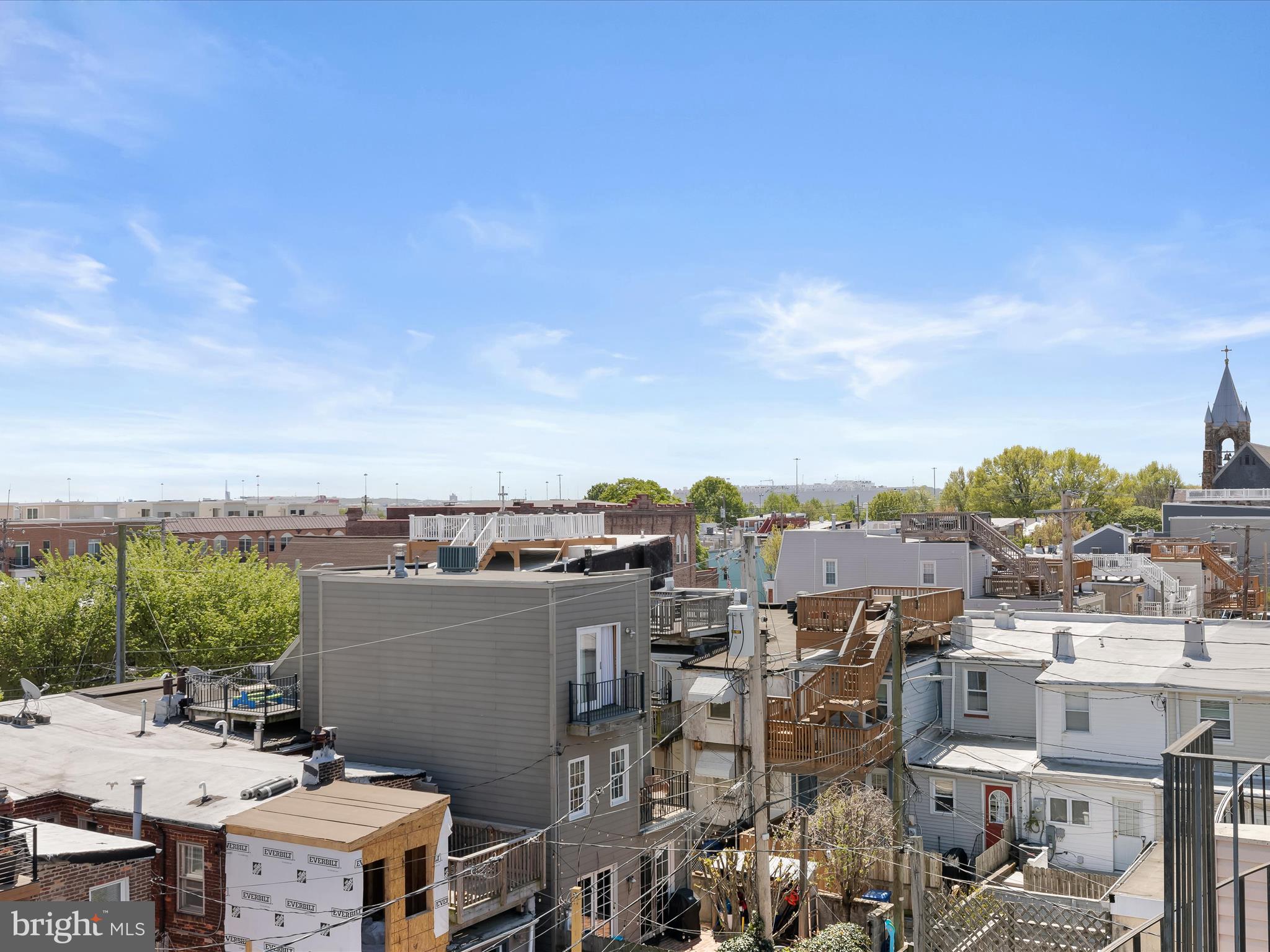 LOCUST POINT - Residential