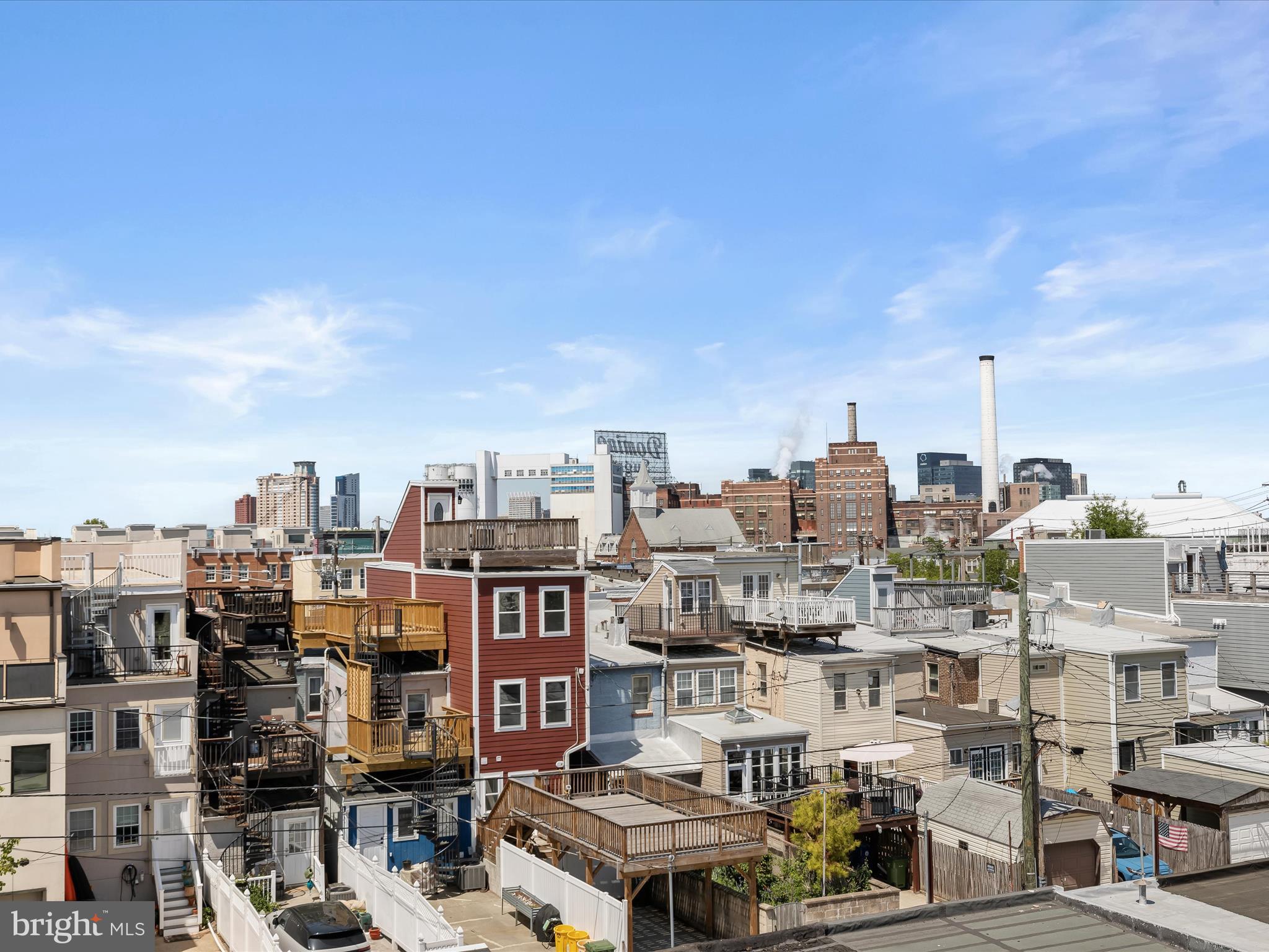 LOCUST POINT - Residential