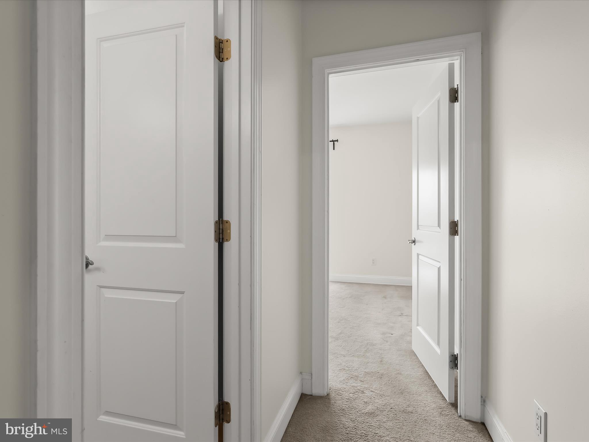 LOCUST POINT - Residential