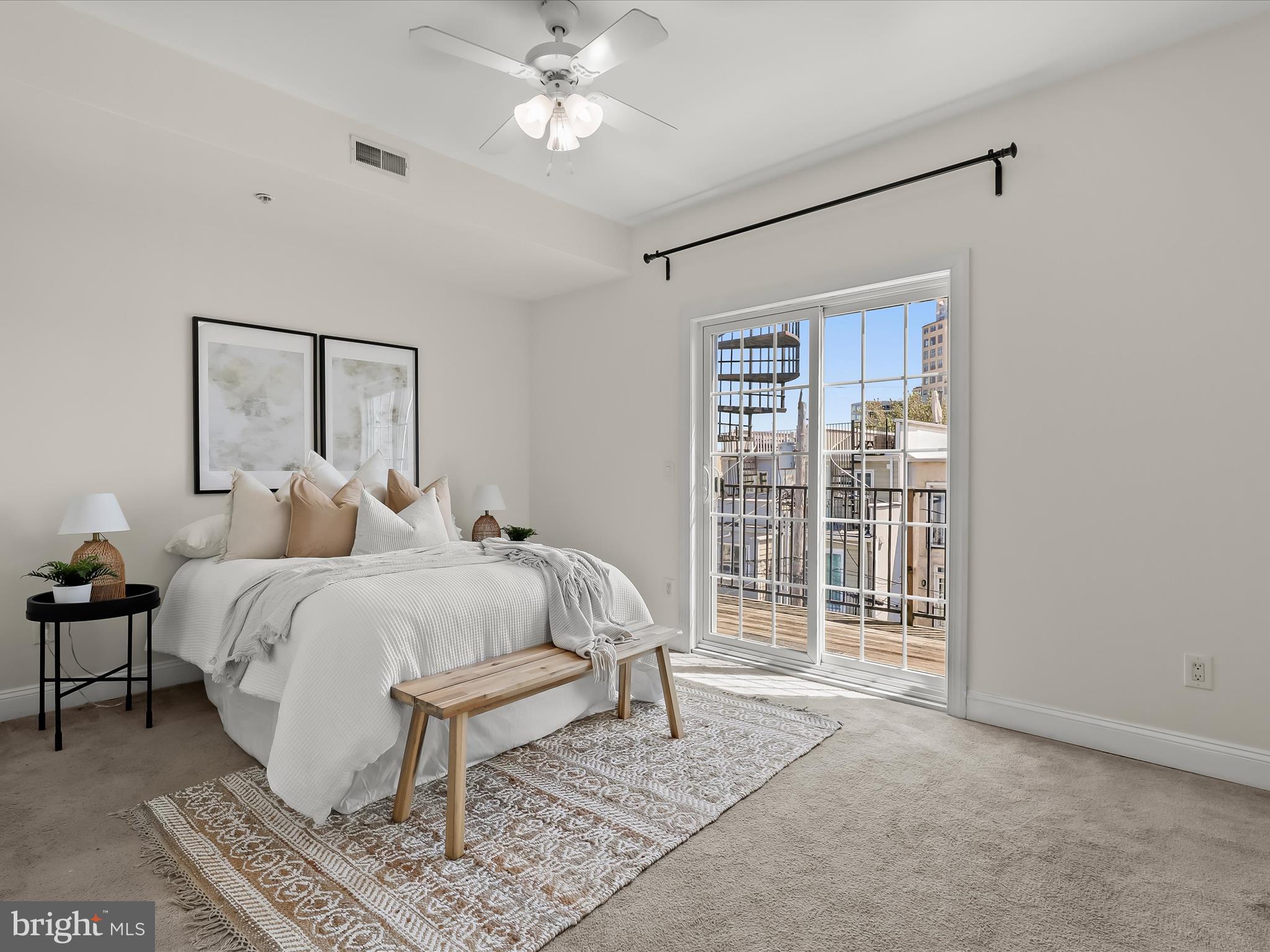 LOCUST POINT - Residential