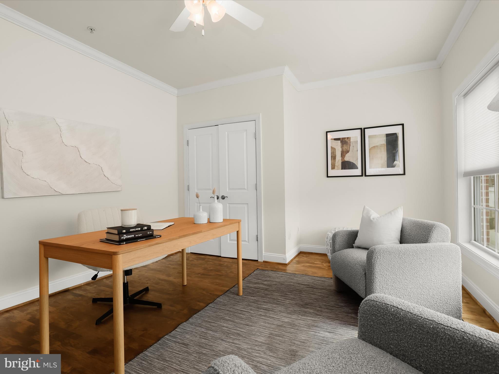 LOCUST POINT - Residential