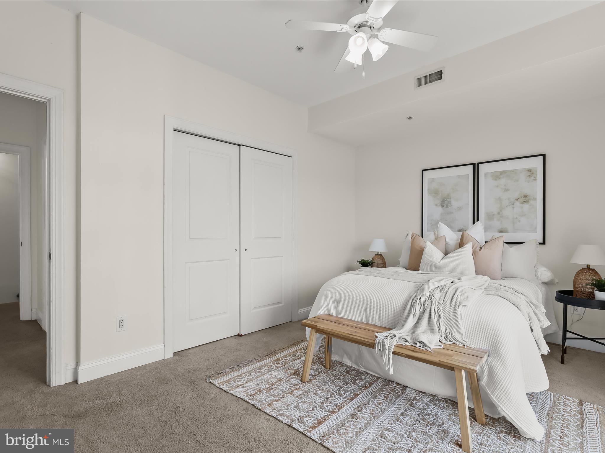 LOCUST POINT - Residential