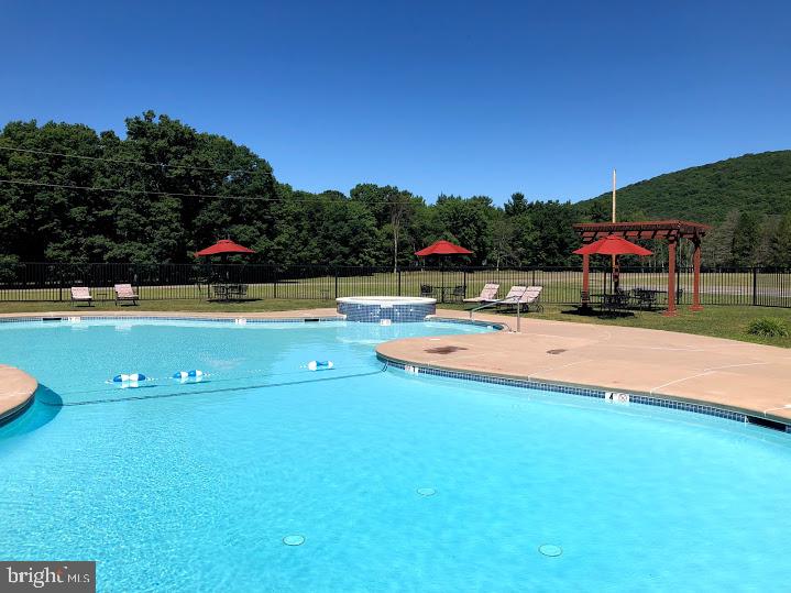 EAGLE ROCK RESORT - Residential