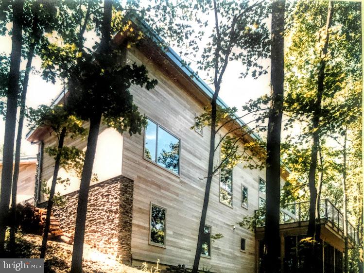EAGLE ROCK RESORT - Residential