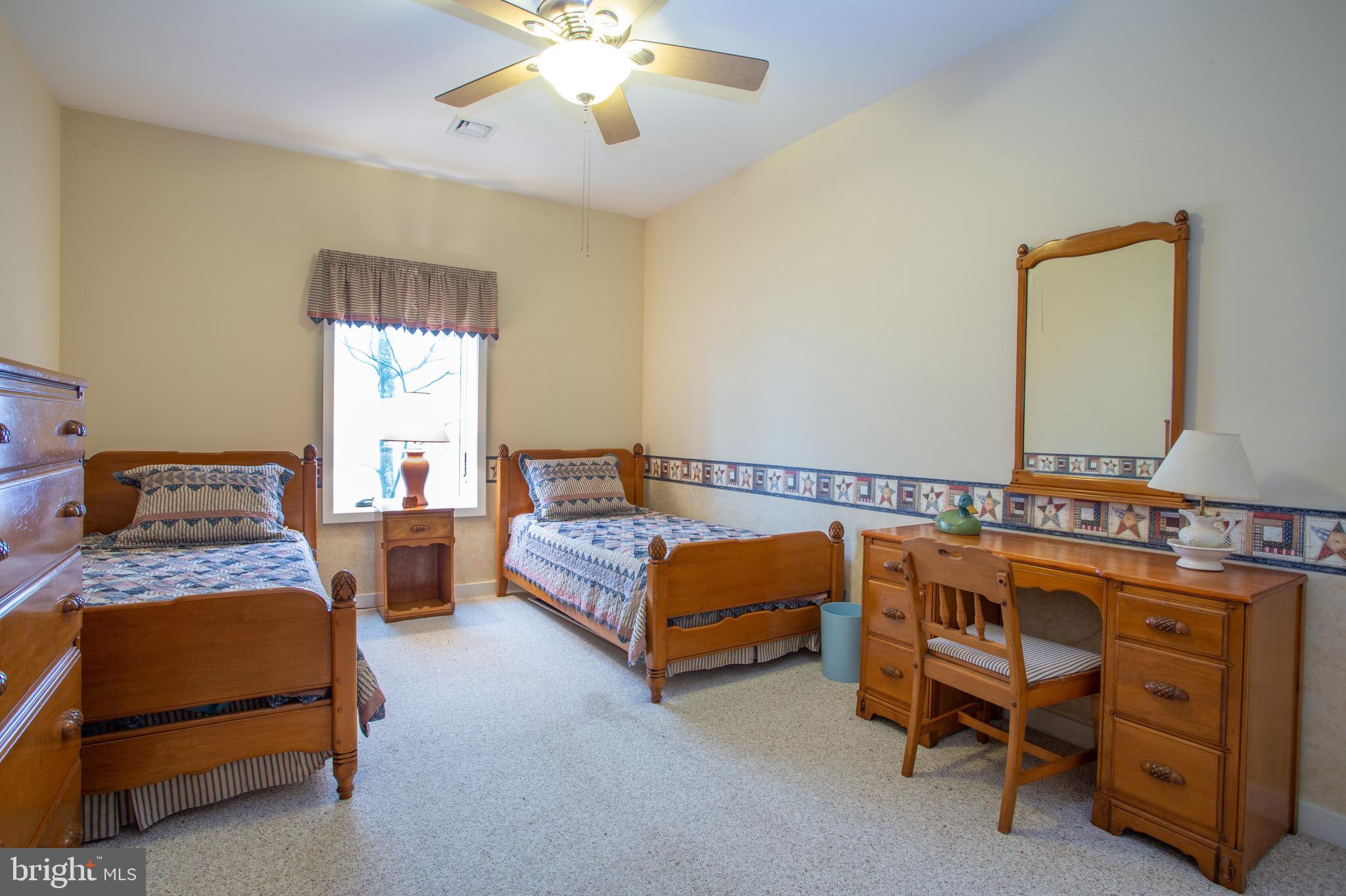 EAGLE ROCK RESORT - Residential
