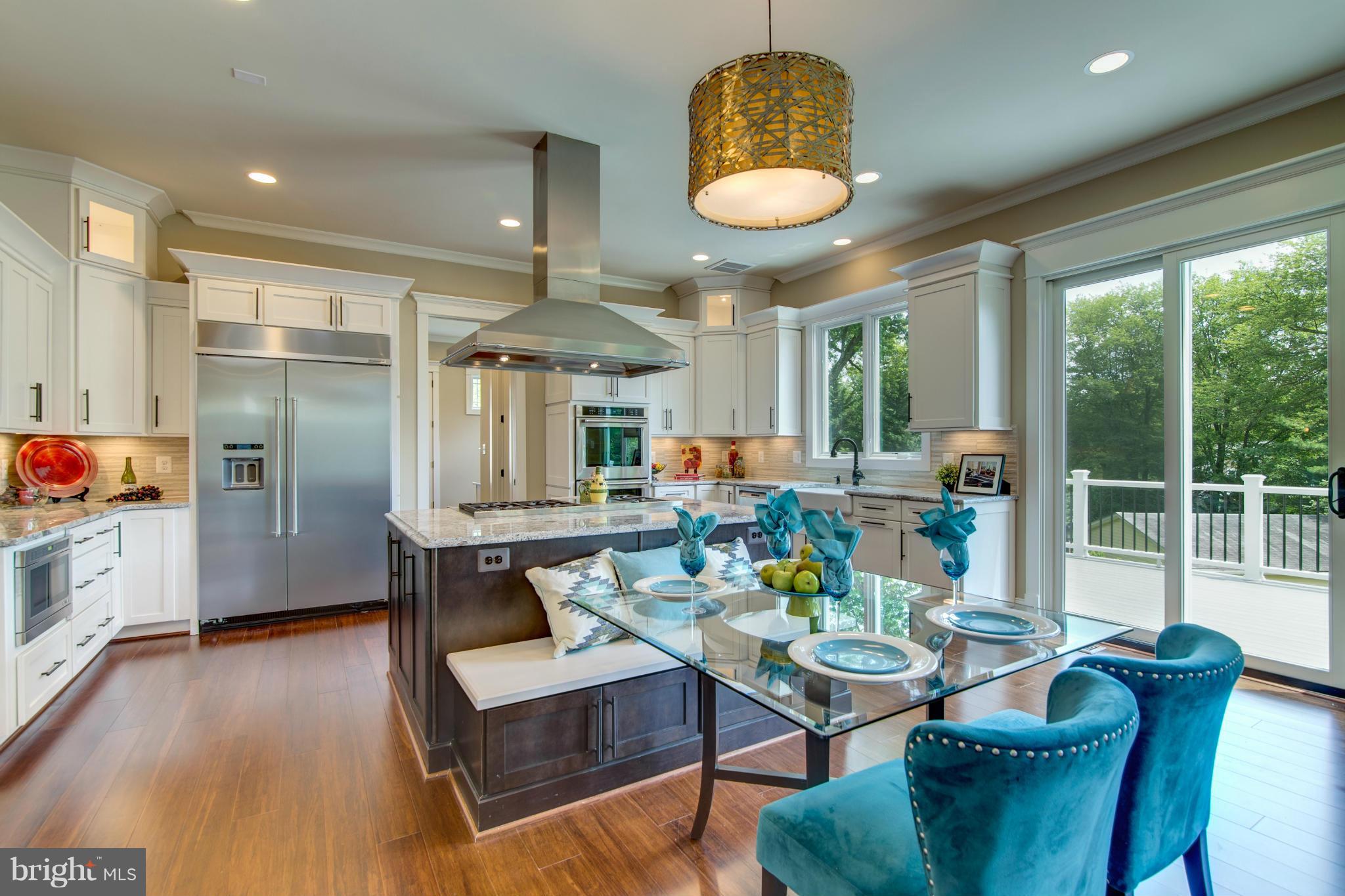 VIENNA WOODS - Residential