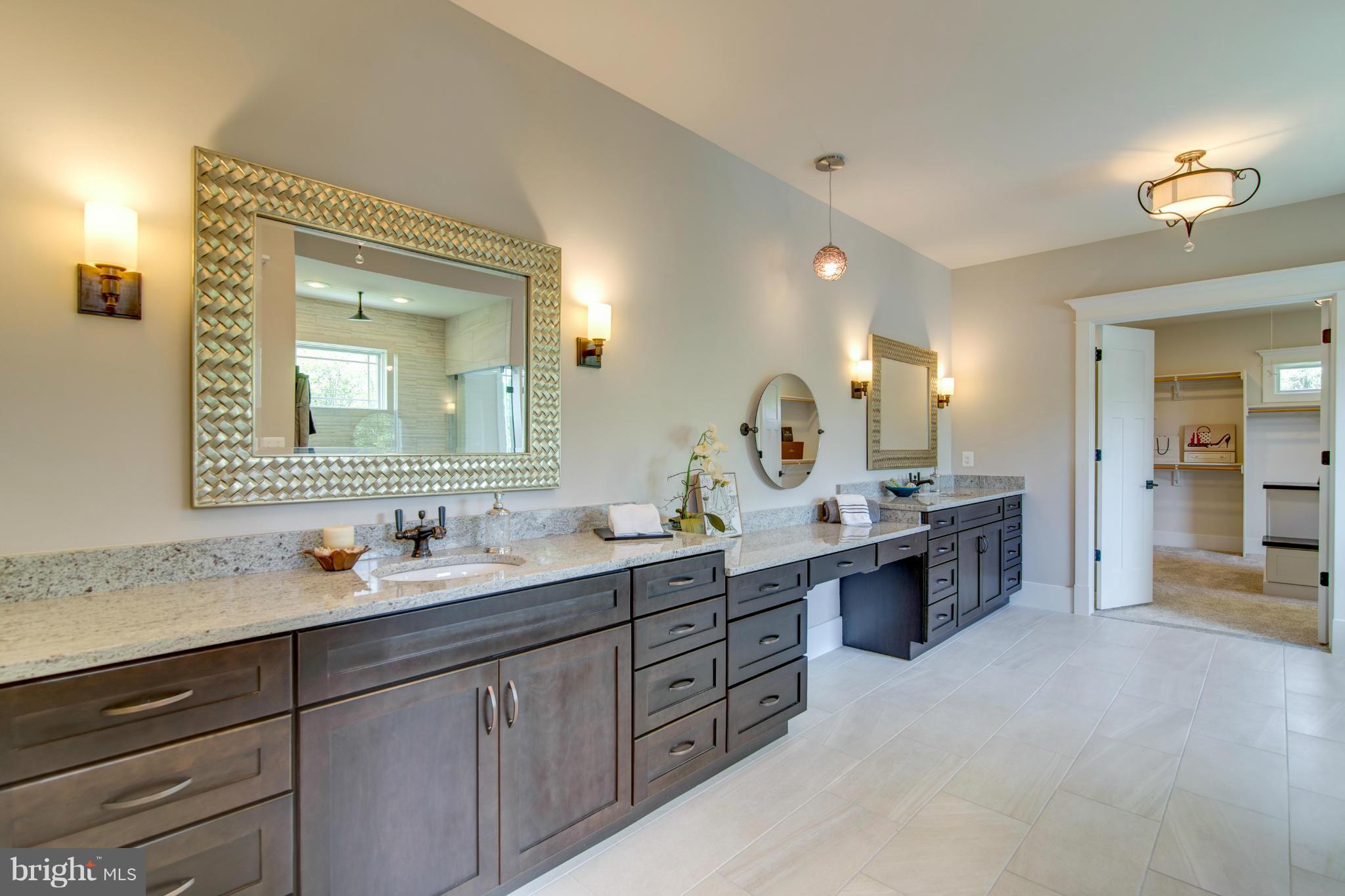 VIENNA WOODS - Residential