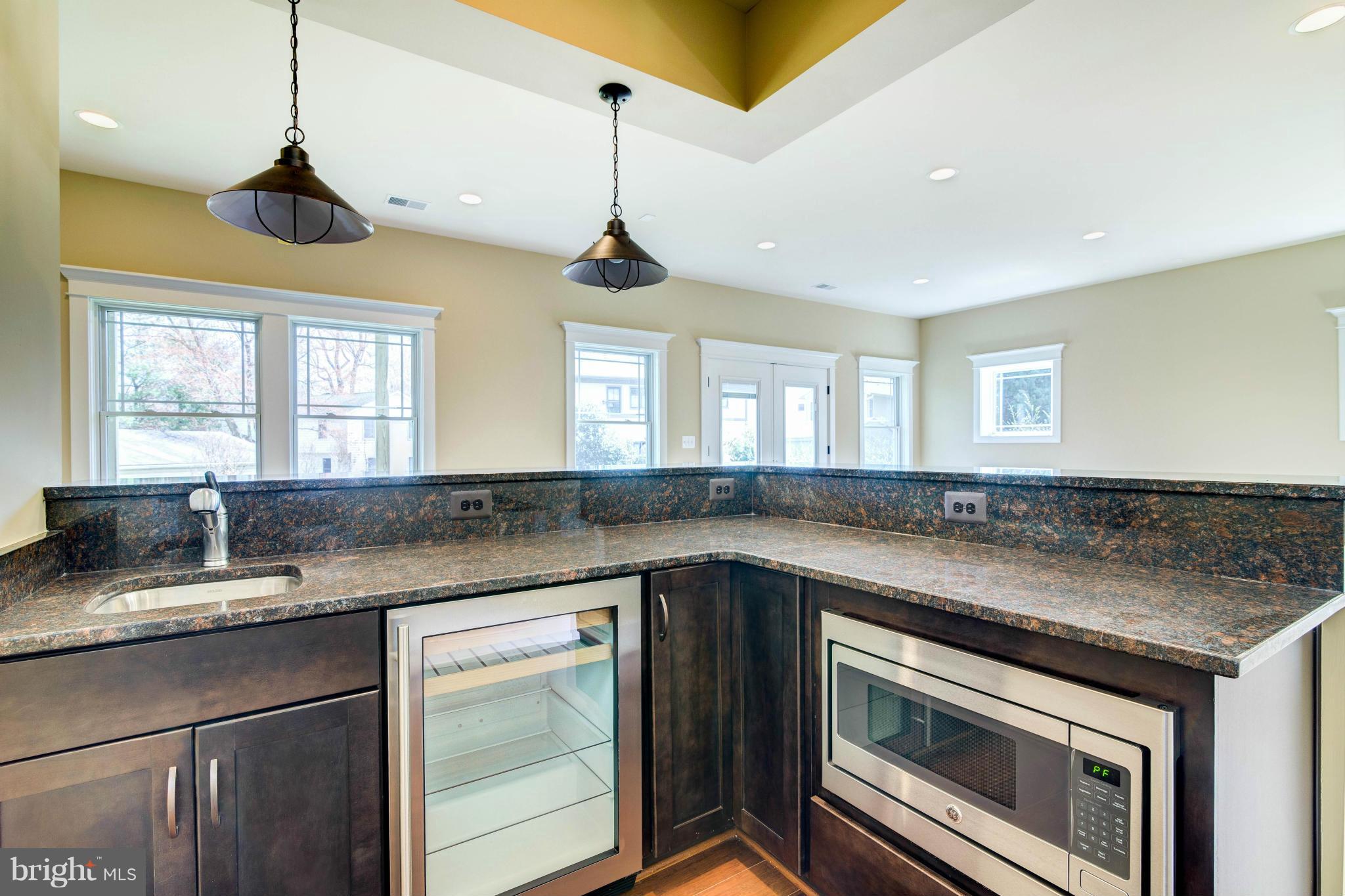 VIENNA WOODS - Residential