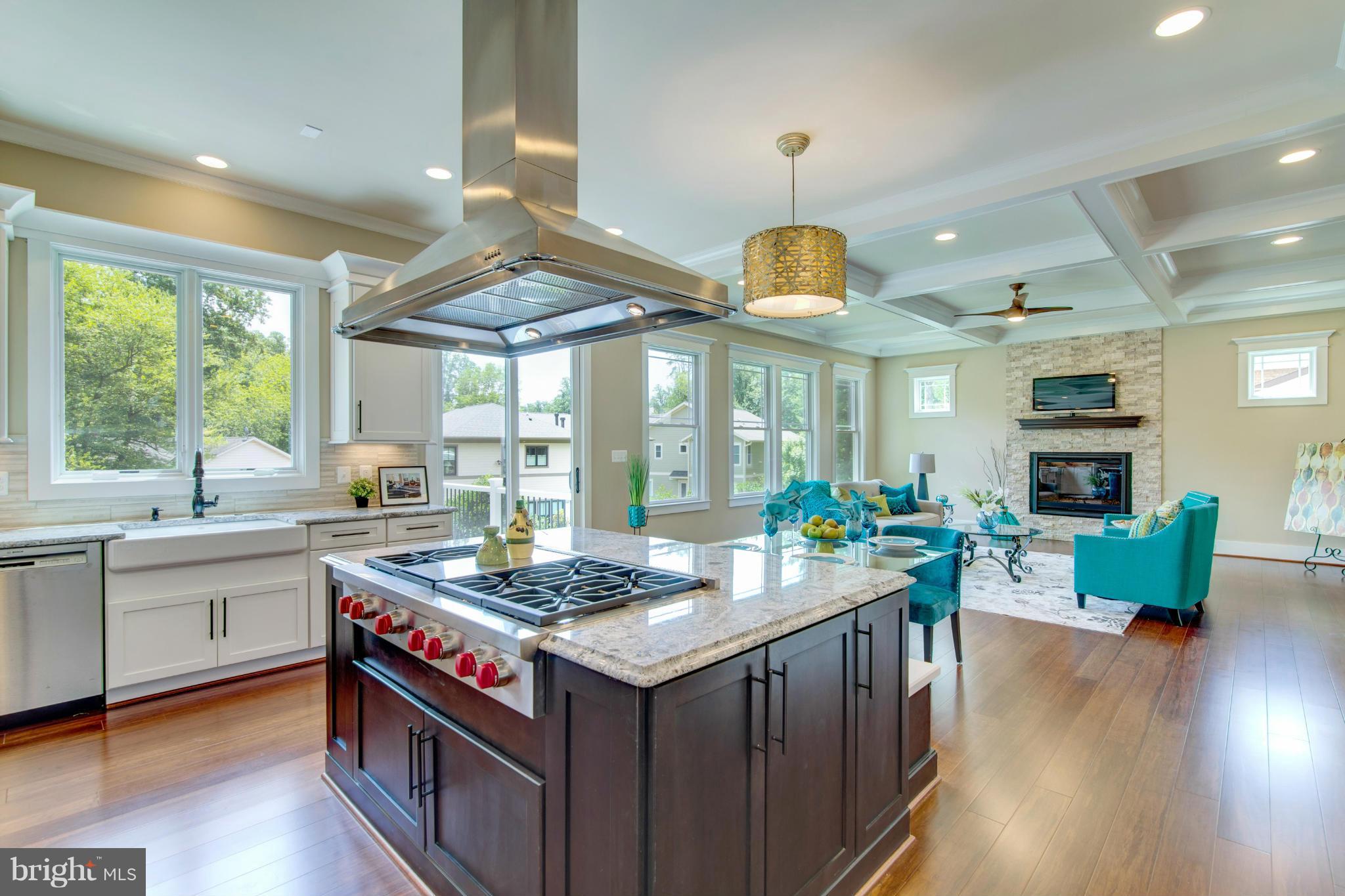 VIENNA WOODS - Residential