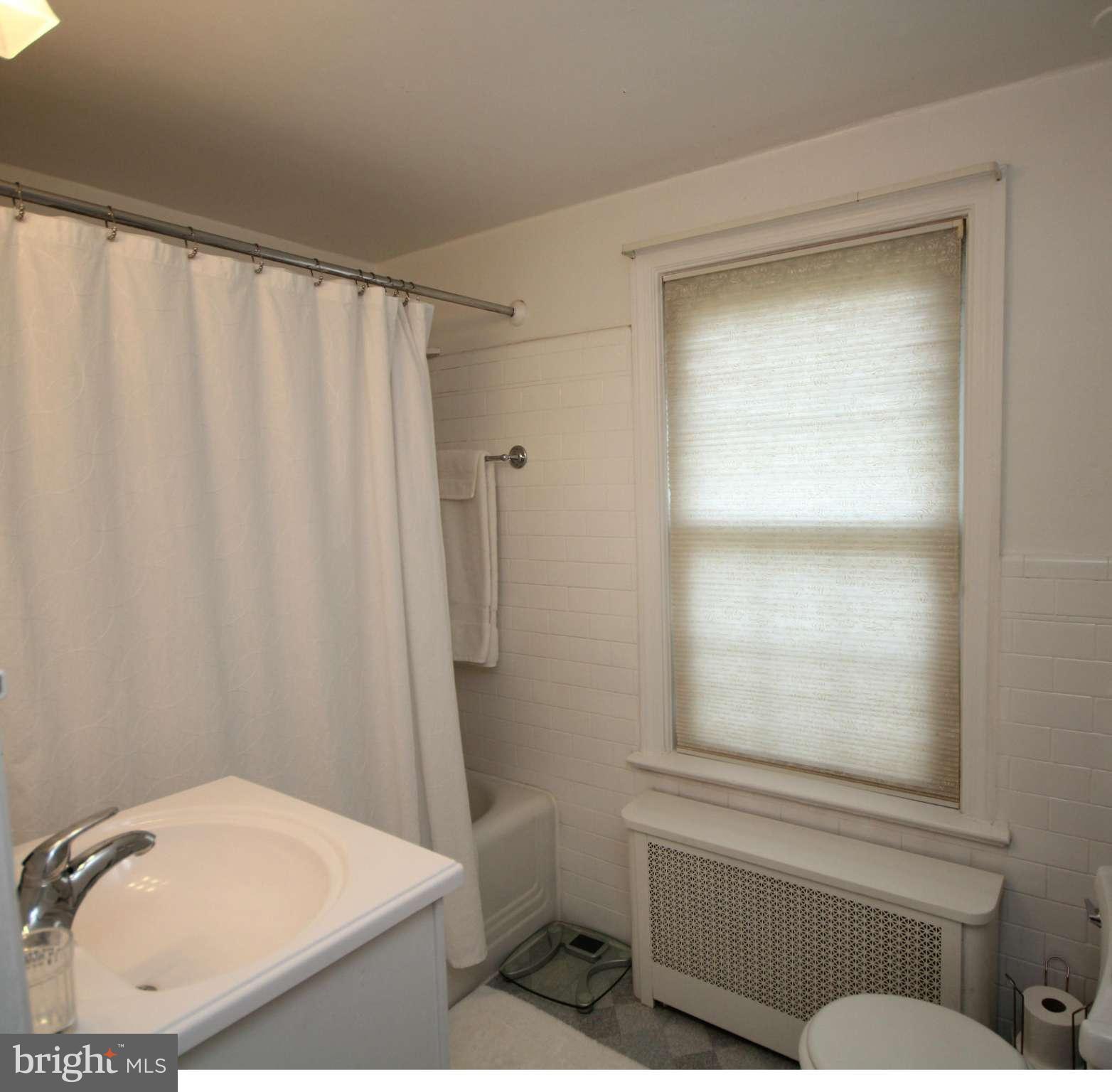 BRADDOCK HEIGHTS - Residential Lease