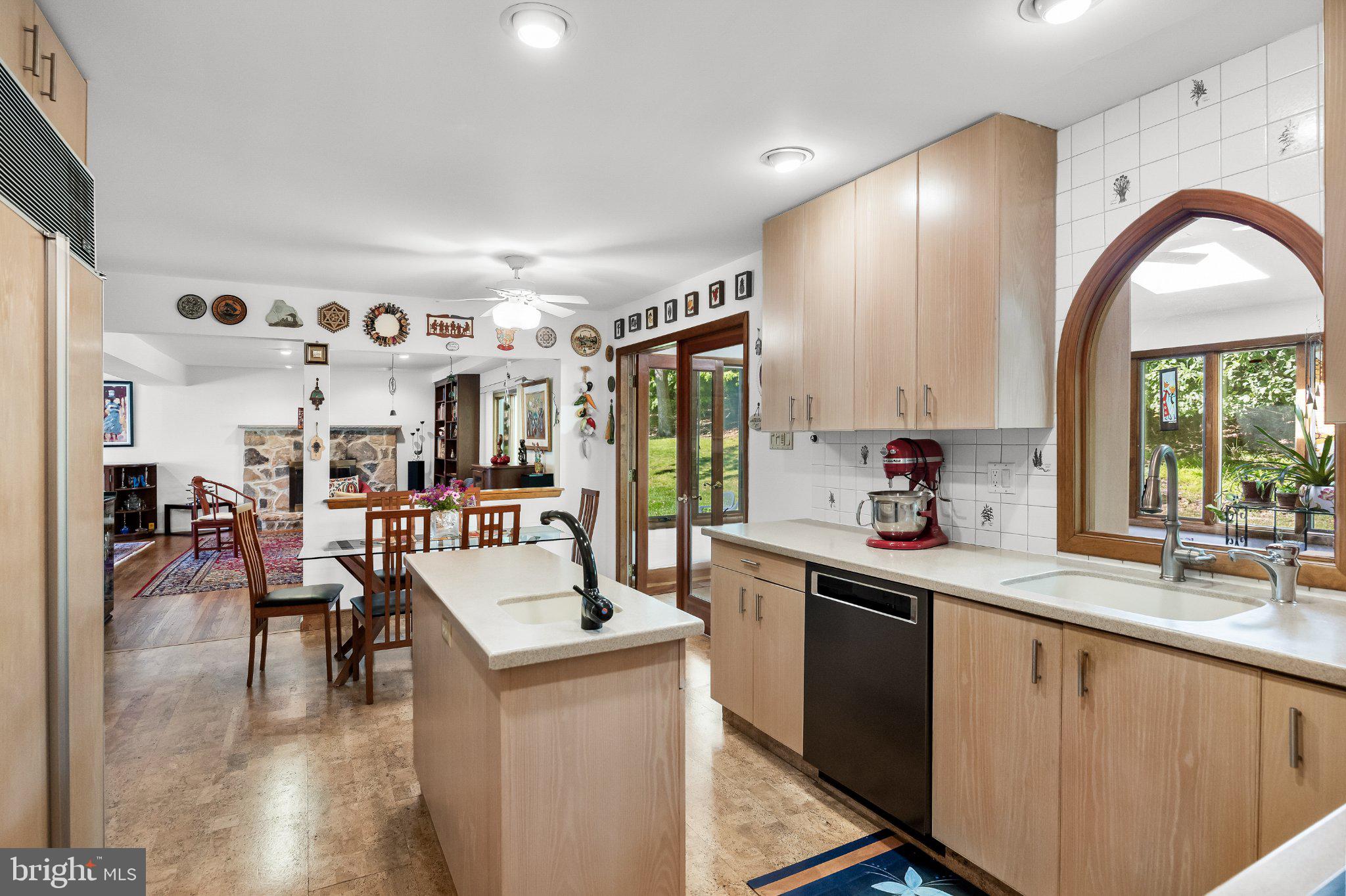 1024 BOBWHITE DRIVE