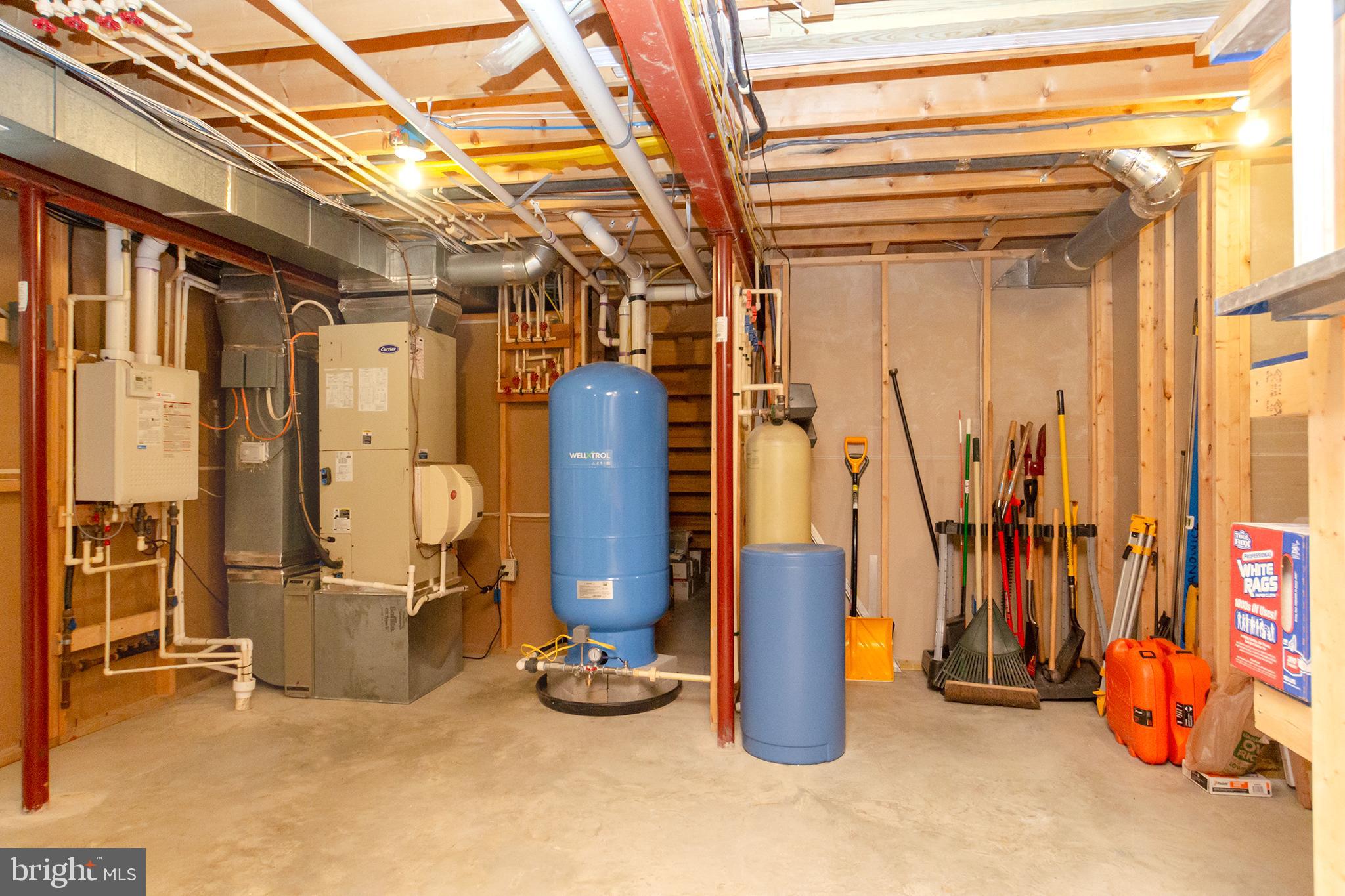 KEENEY MILL FARMS - Residential