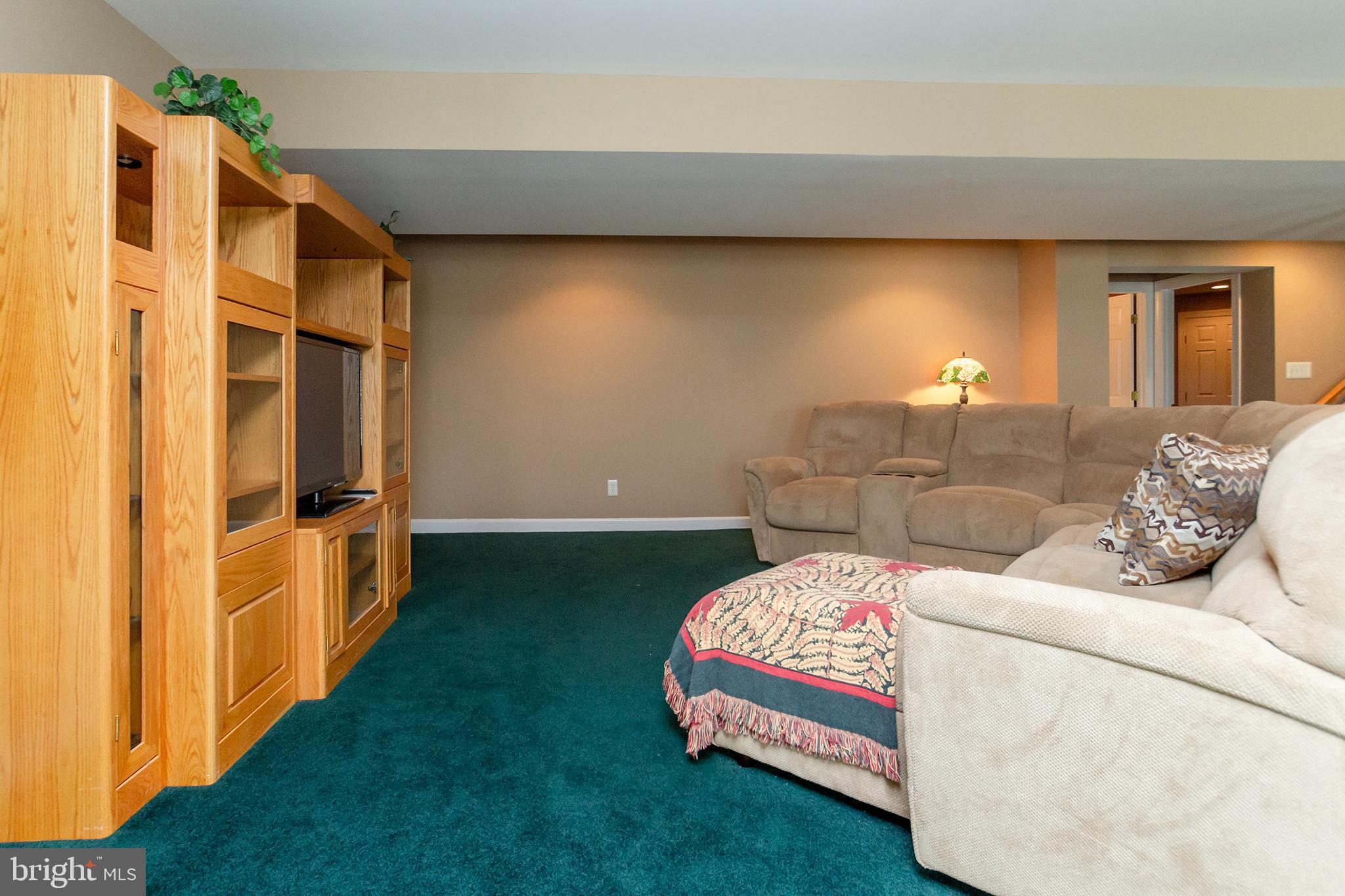 KEENEY MILL FARMS - Residential