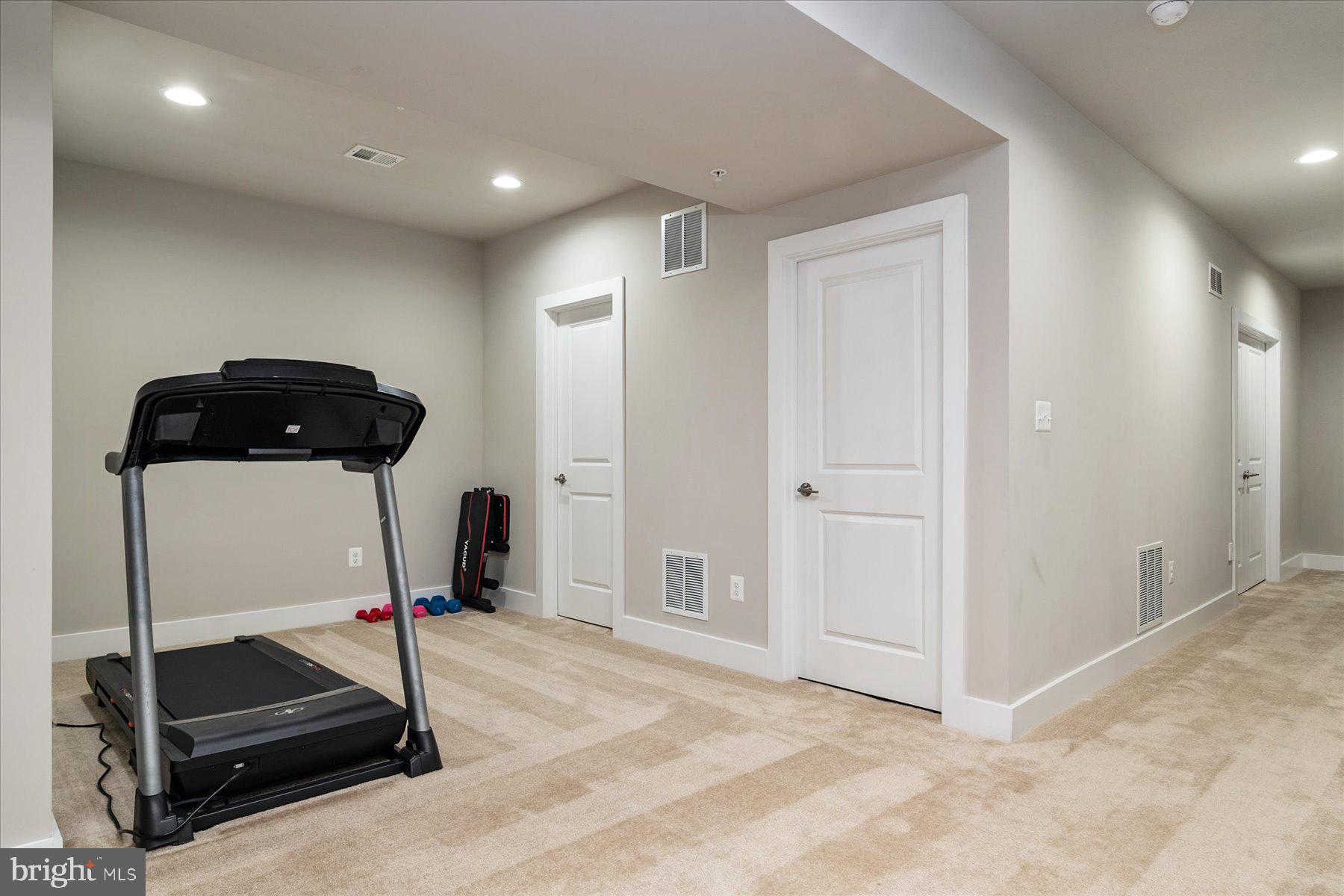 TWO RIVERS - Residential