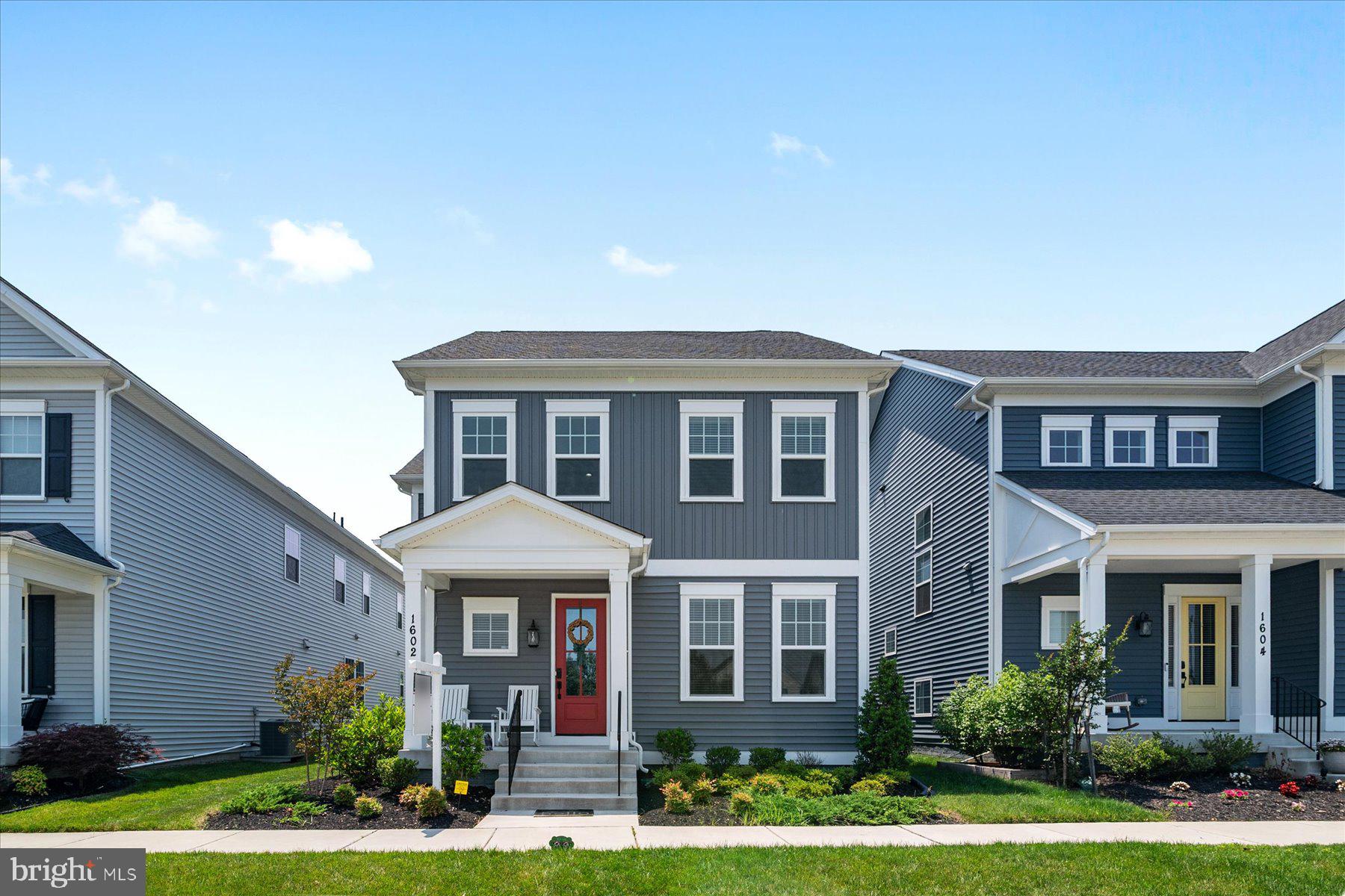 TWO RIVERS - Residential