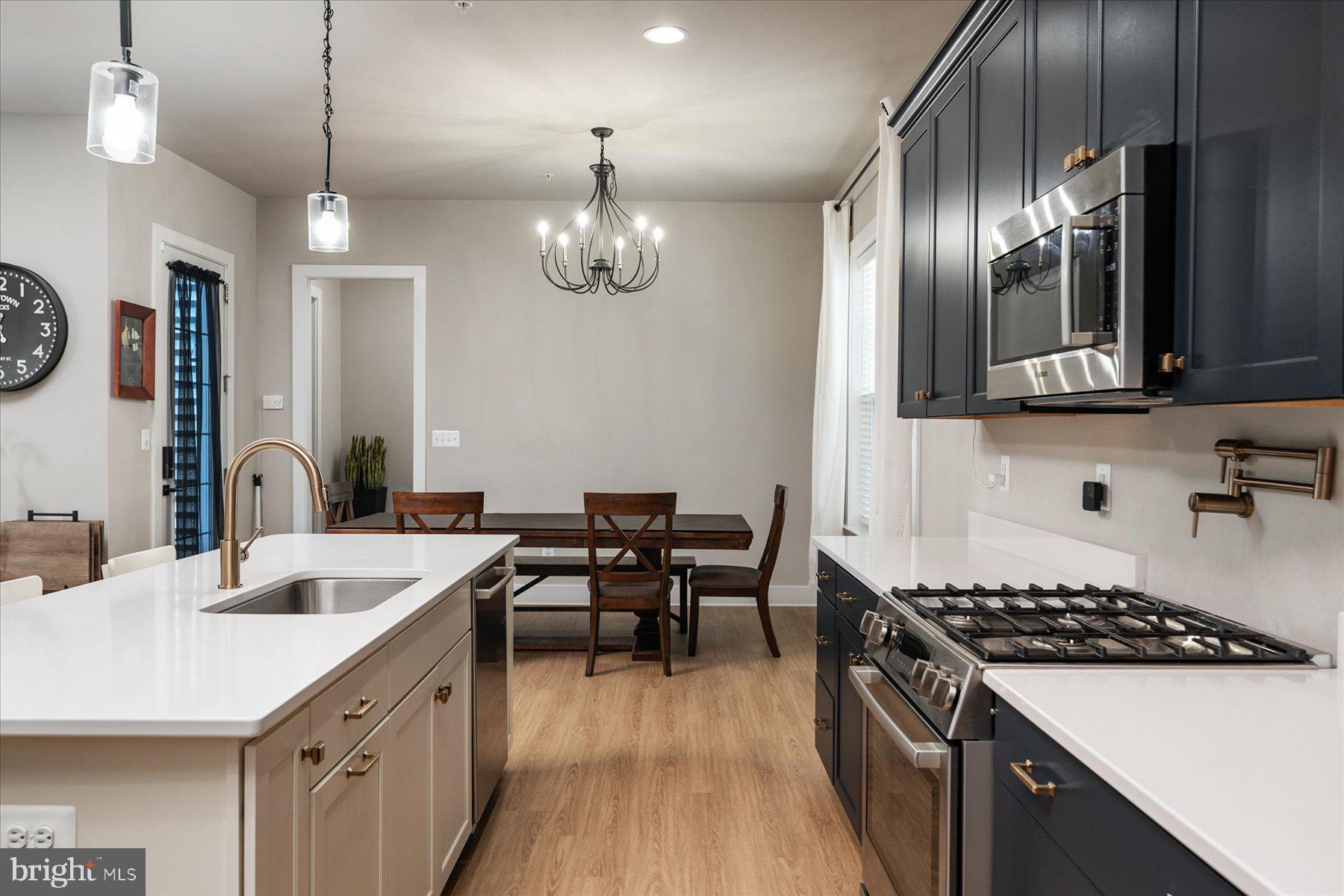 TWO RIVERS - Residential