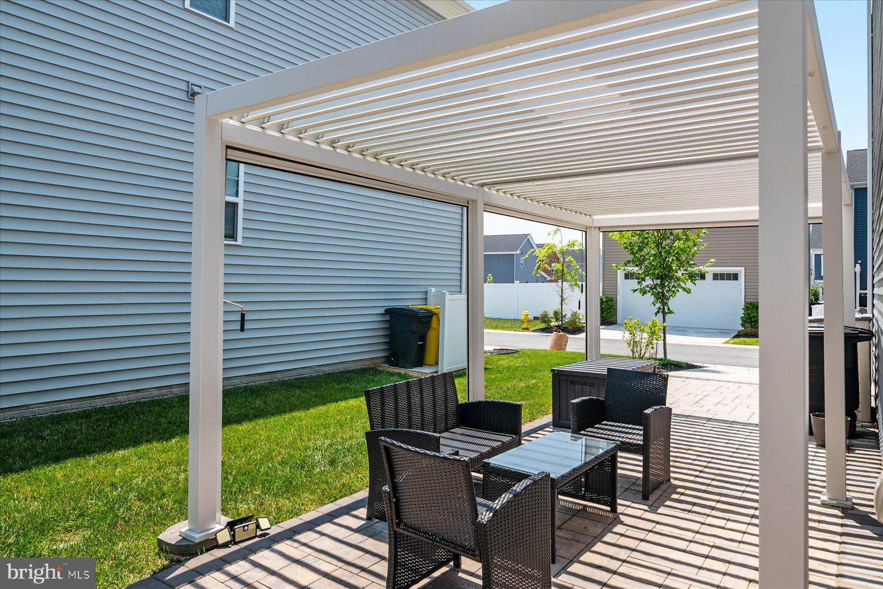 TWO RIVERS - Residential