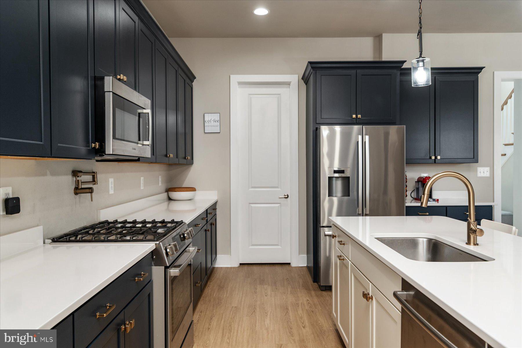 TWO RIVERS - Residential