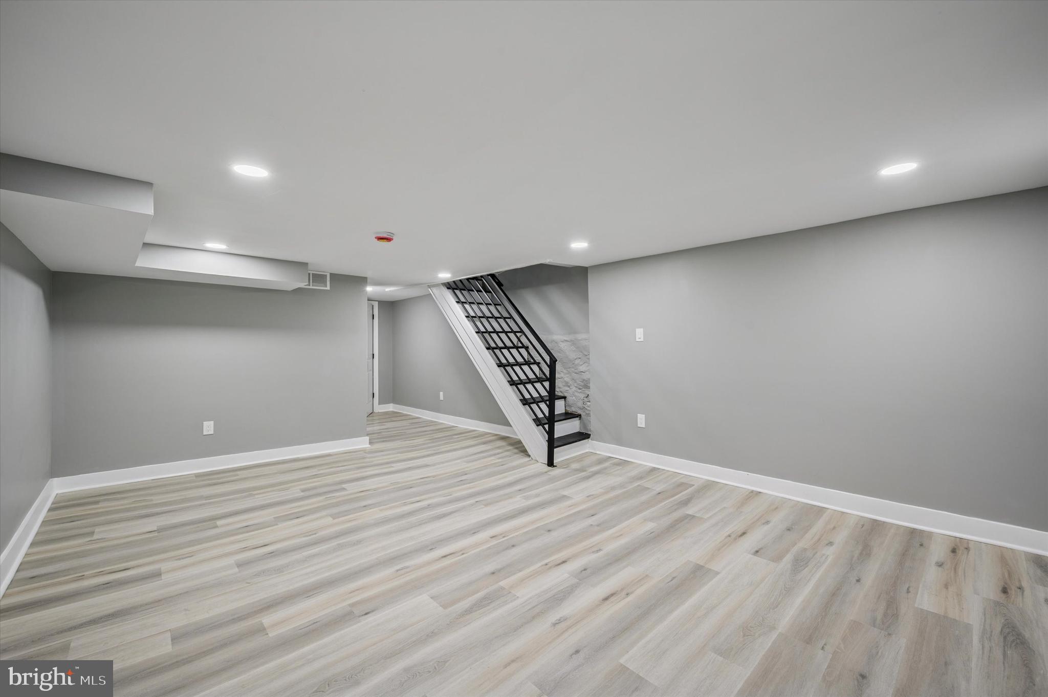 UNIVERSITY CITY - Residential