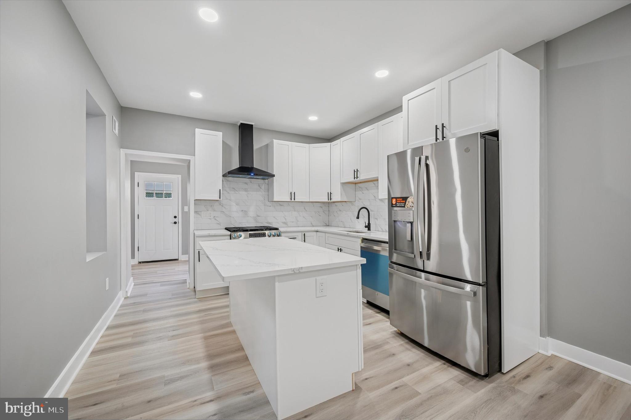 UNIVERSITY CITY - Residential