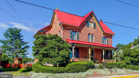 34 N MAIN STREET TRUMBAUERSVILLE PA 18970