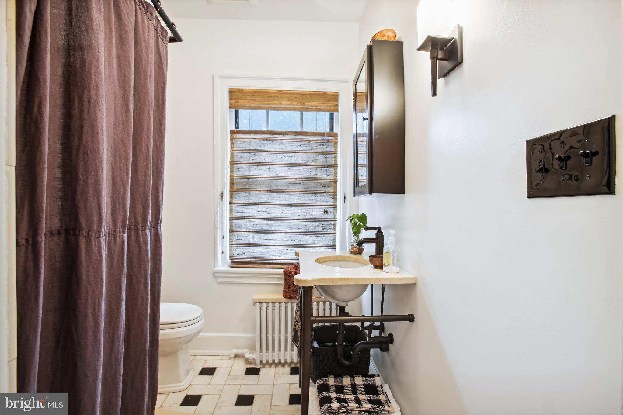 OLD TOWN ALEXANDRIA - Residential