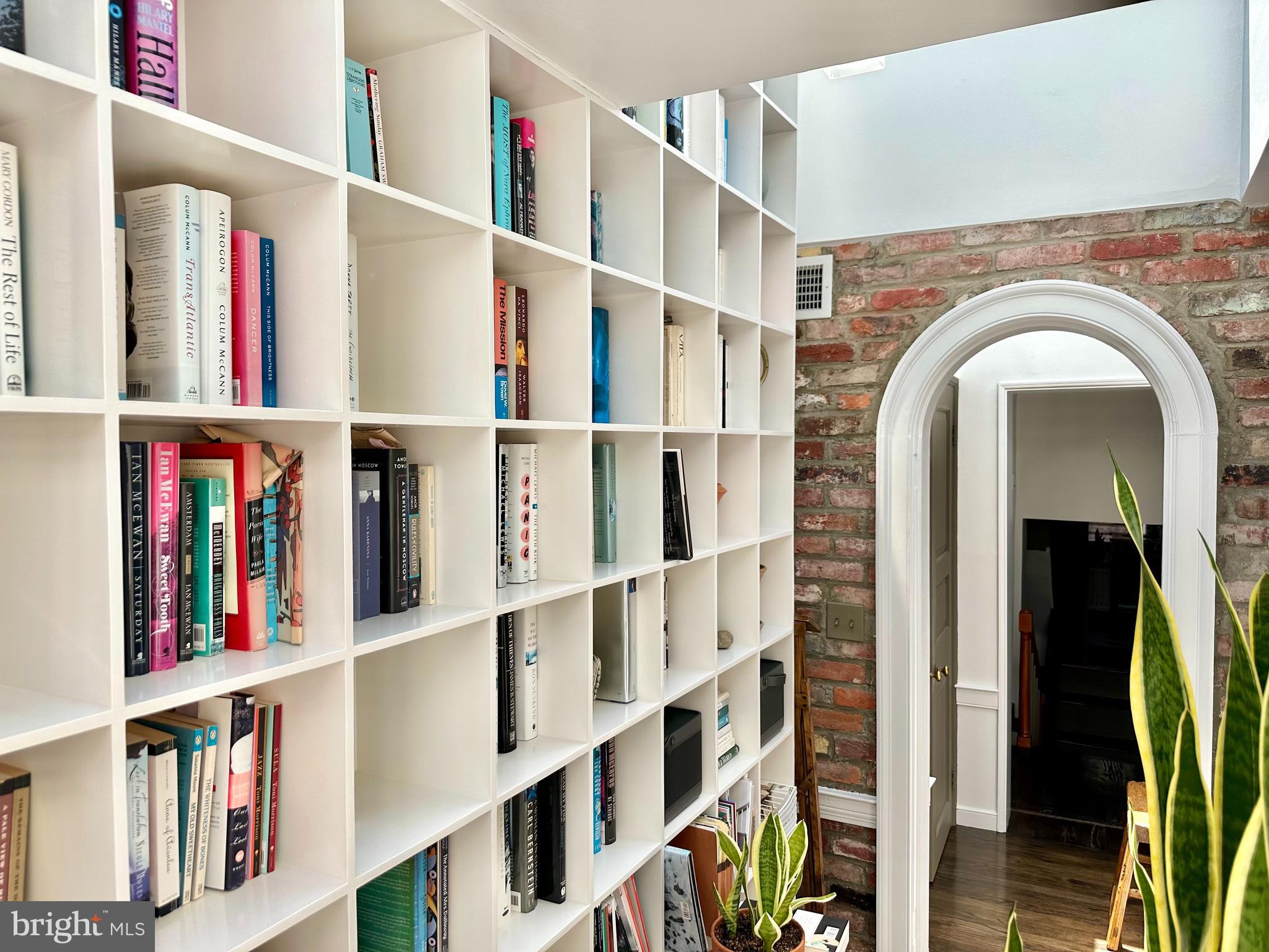 OLD TOWN ALEXANDRIA - Residential