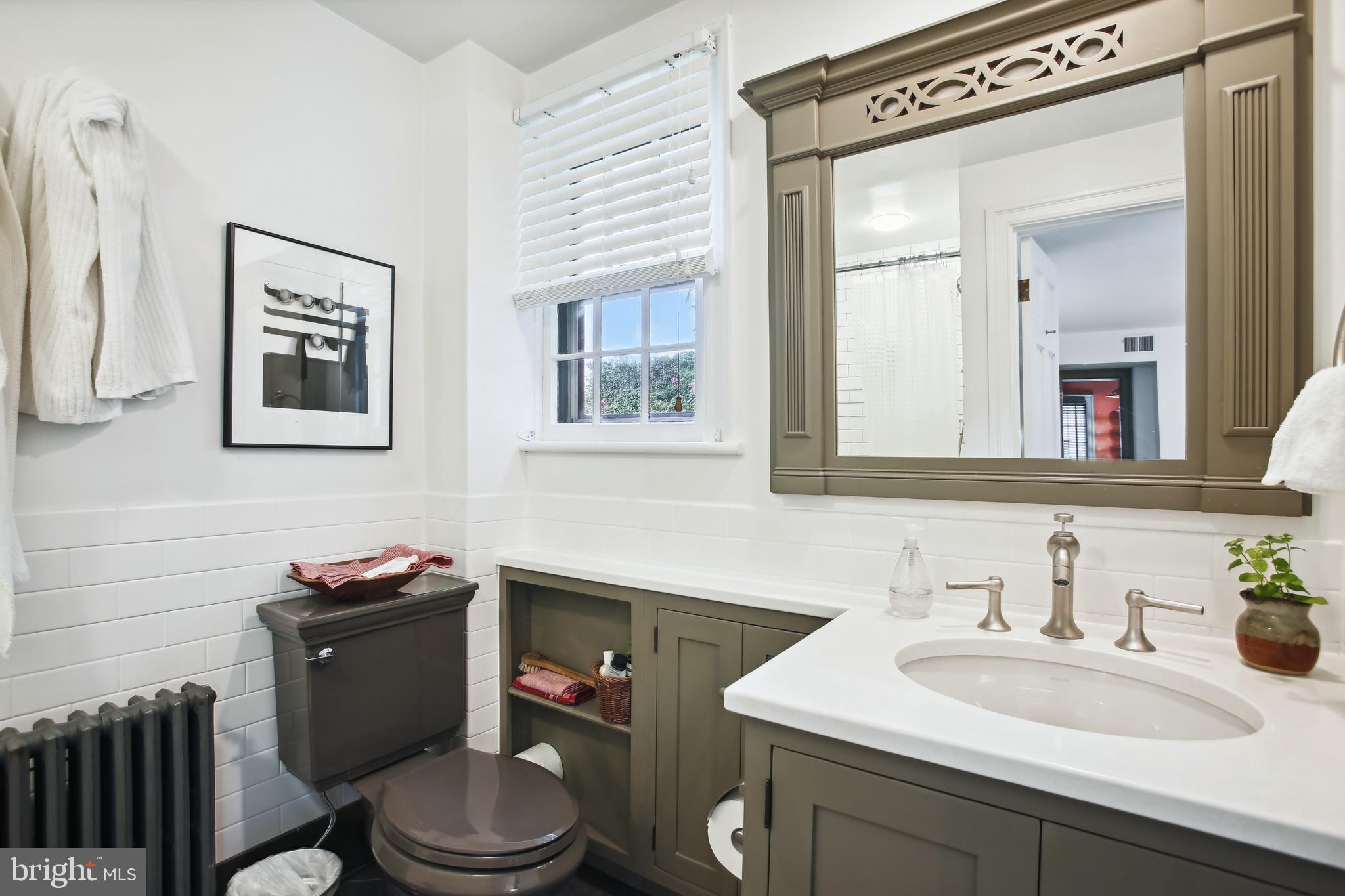 OLD TOWN ALEXANDRIA - Residential