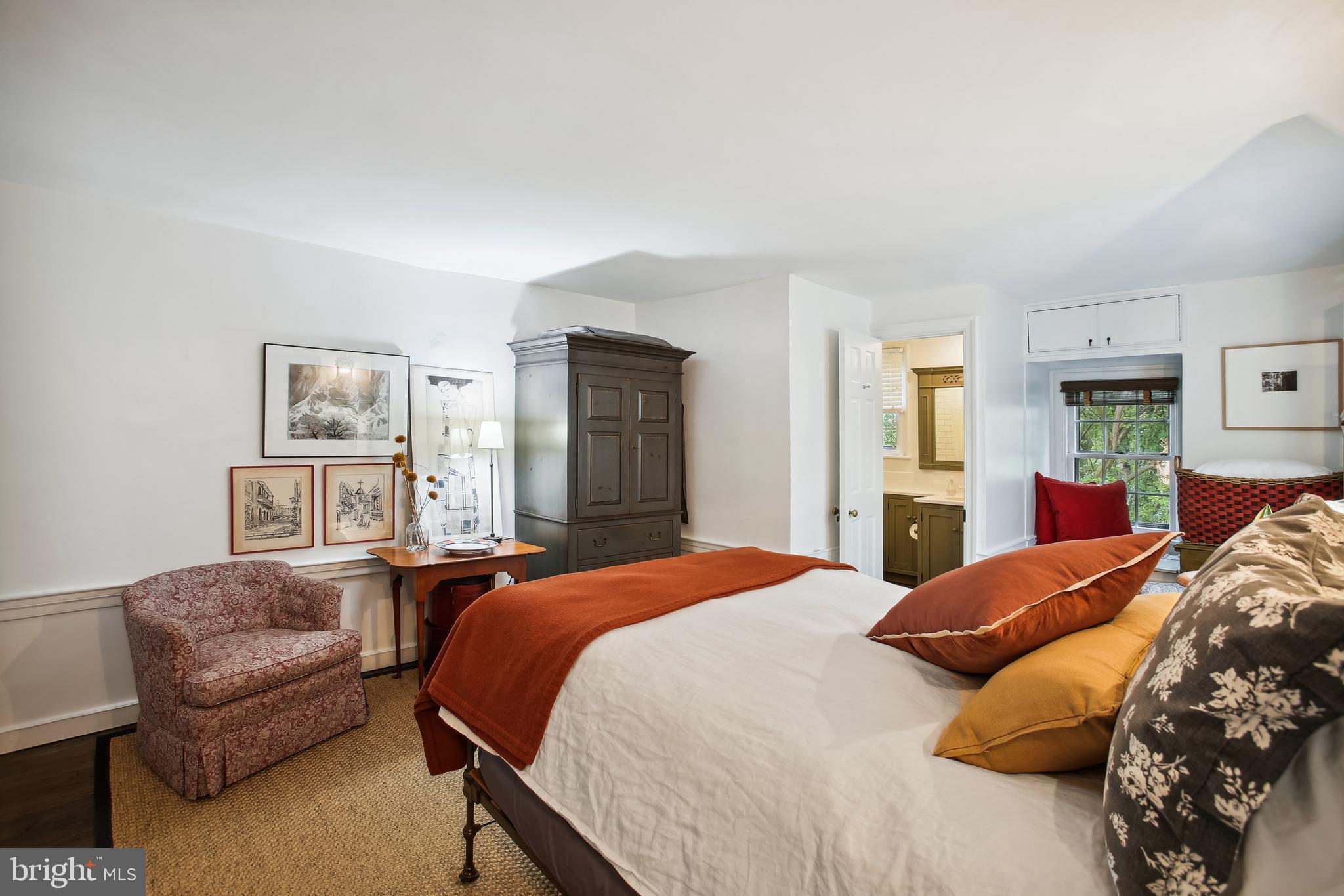 OLD TOWN ALEXANDRIA - Residential