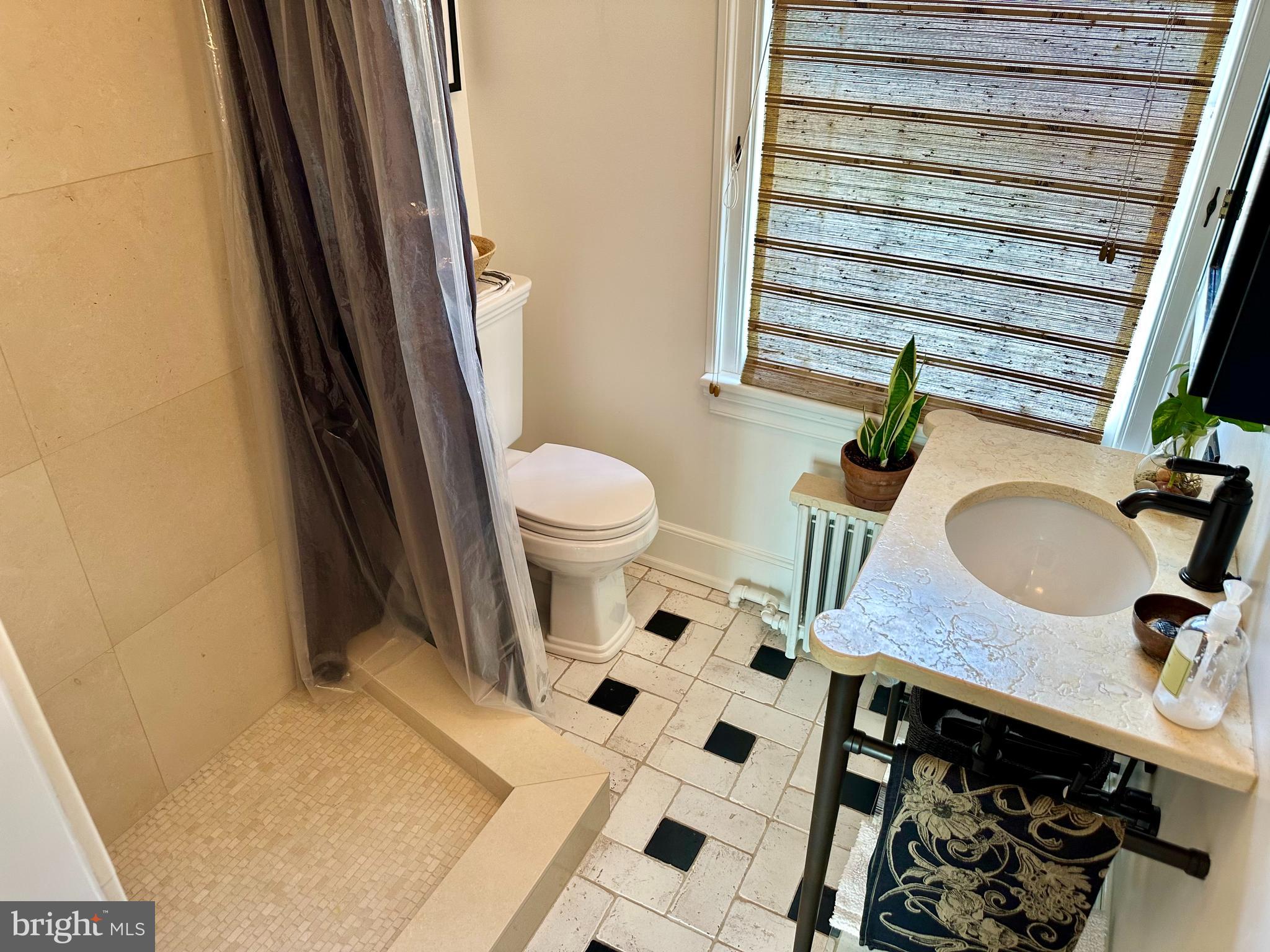 OLD TOWN ALEXANDRIA - Residential