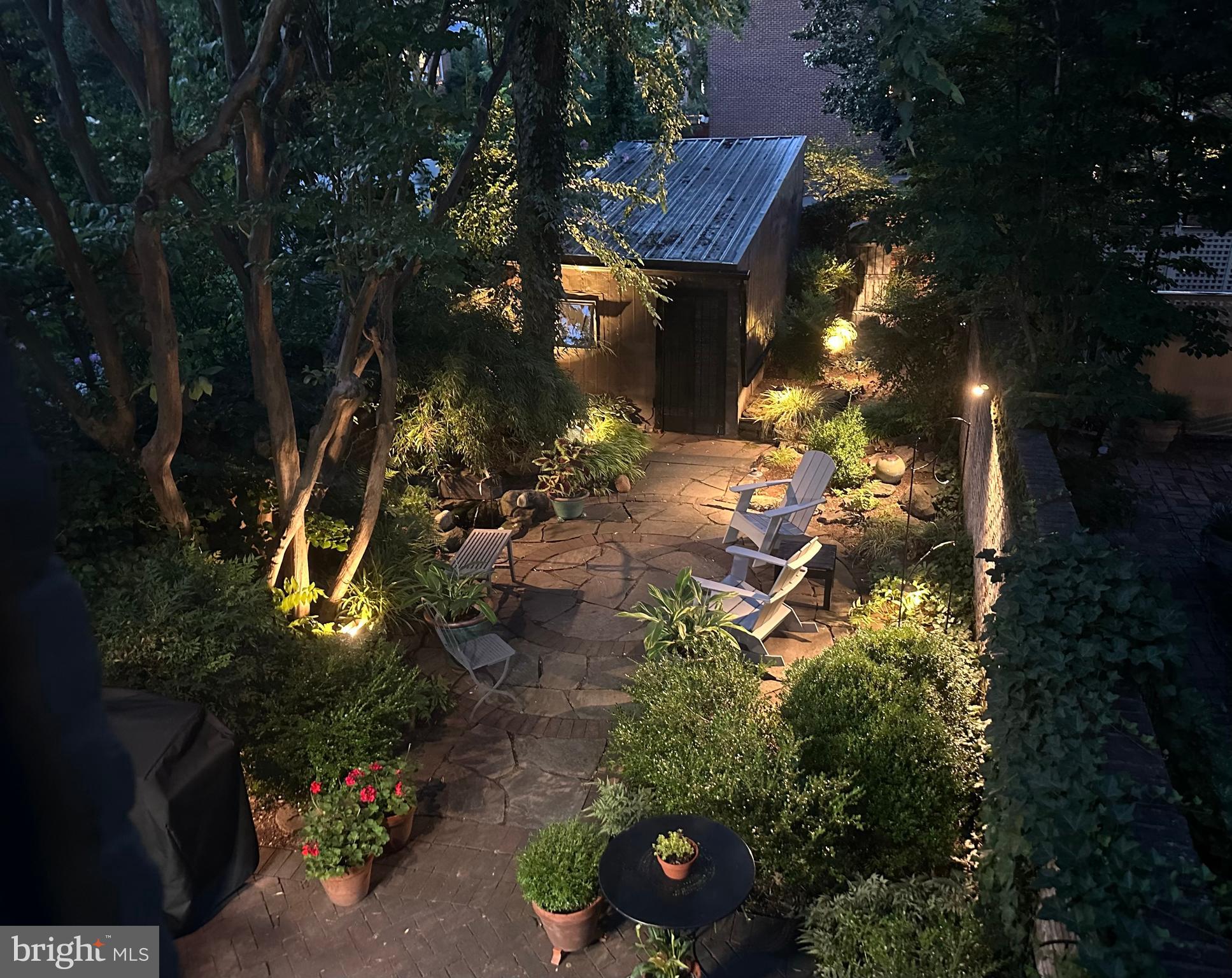 OLD TOWN ALEXANDRIA - Residential