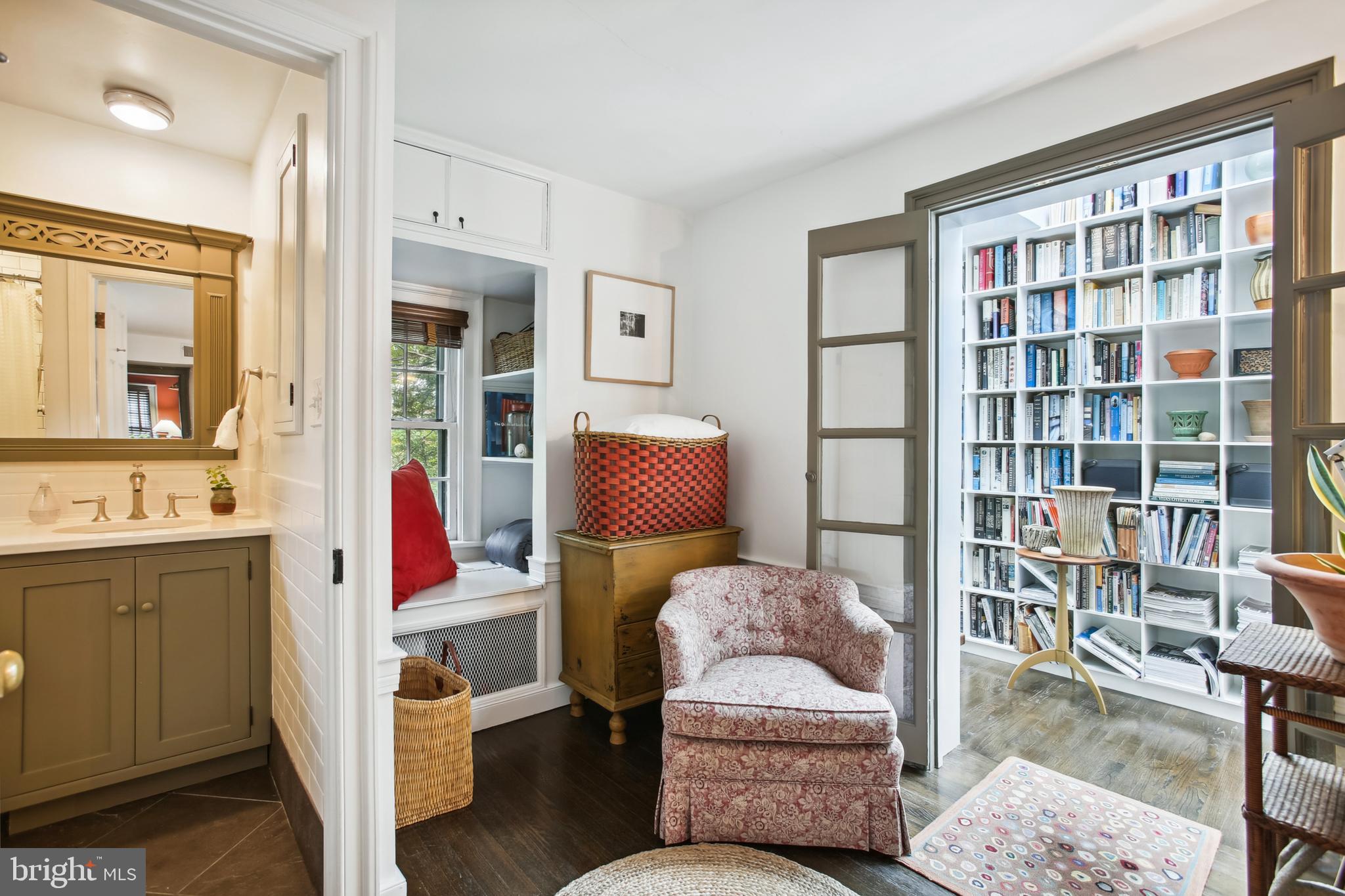 OLD TOWN ALEXANDRIA - Residential