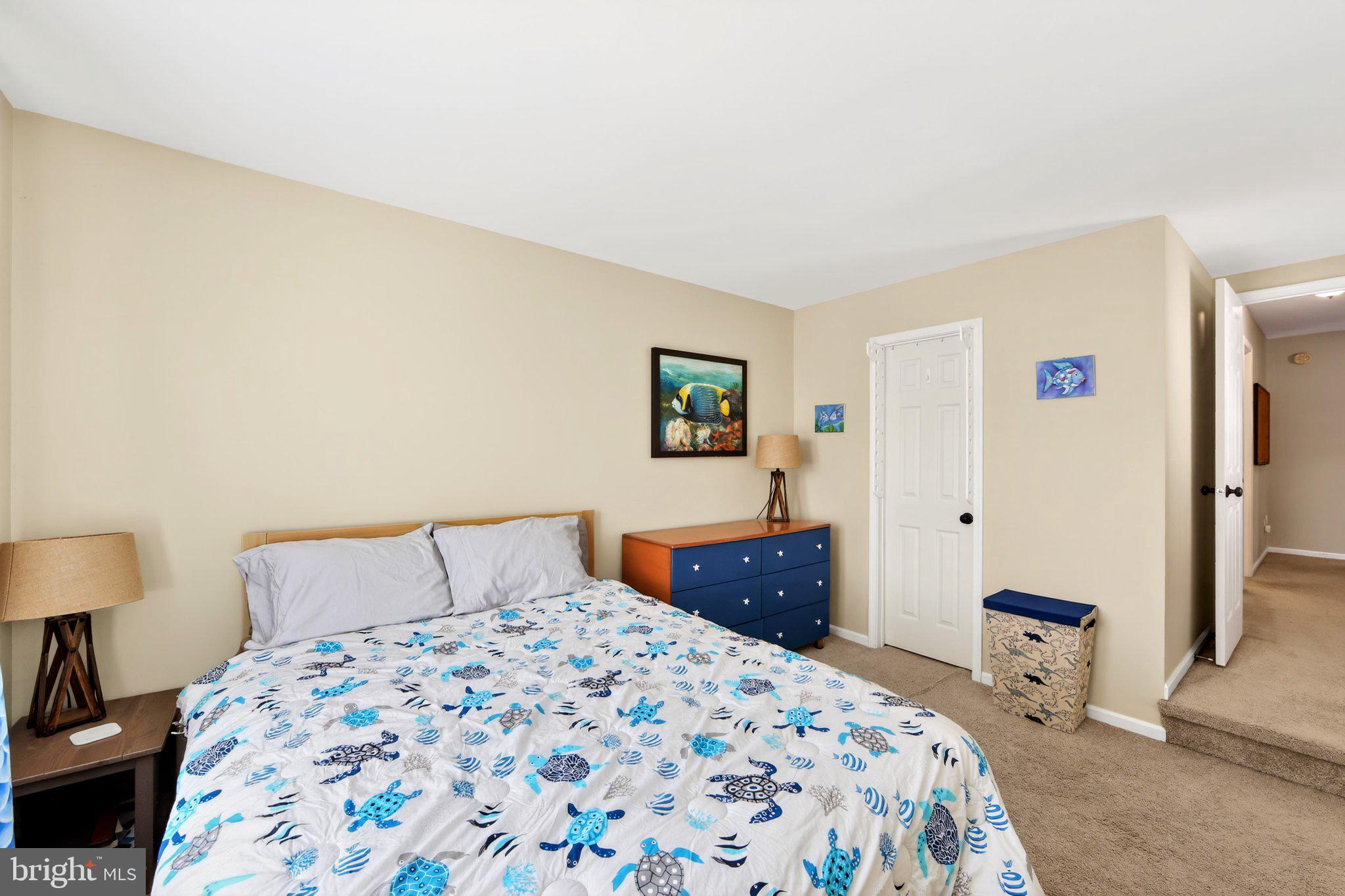 TWIN HILLS - Residential