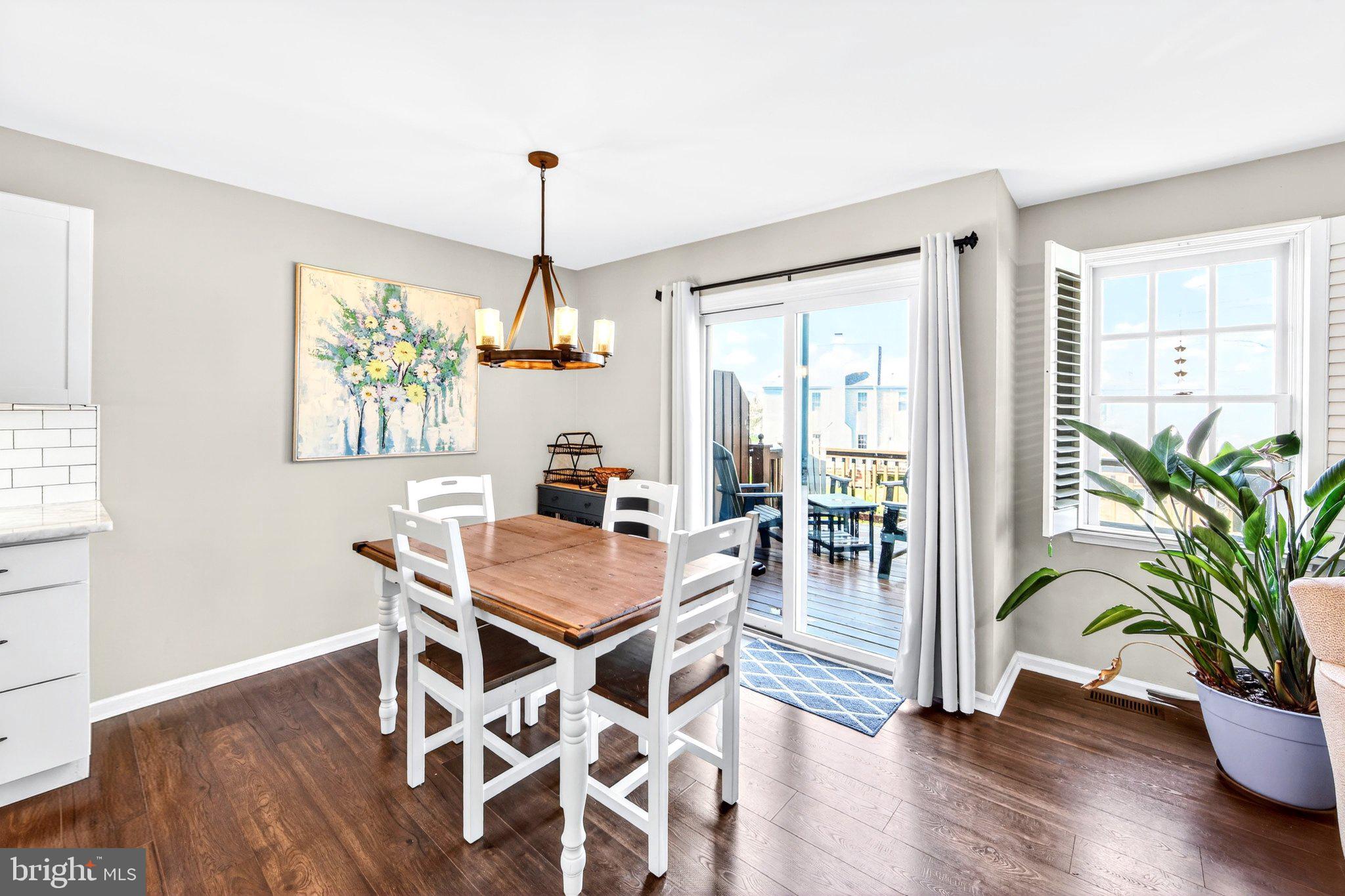 TWIN HILLS - Residential