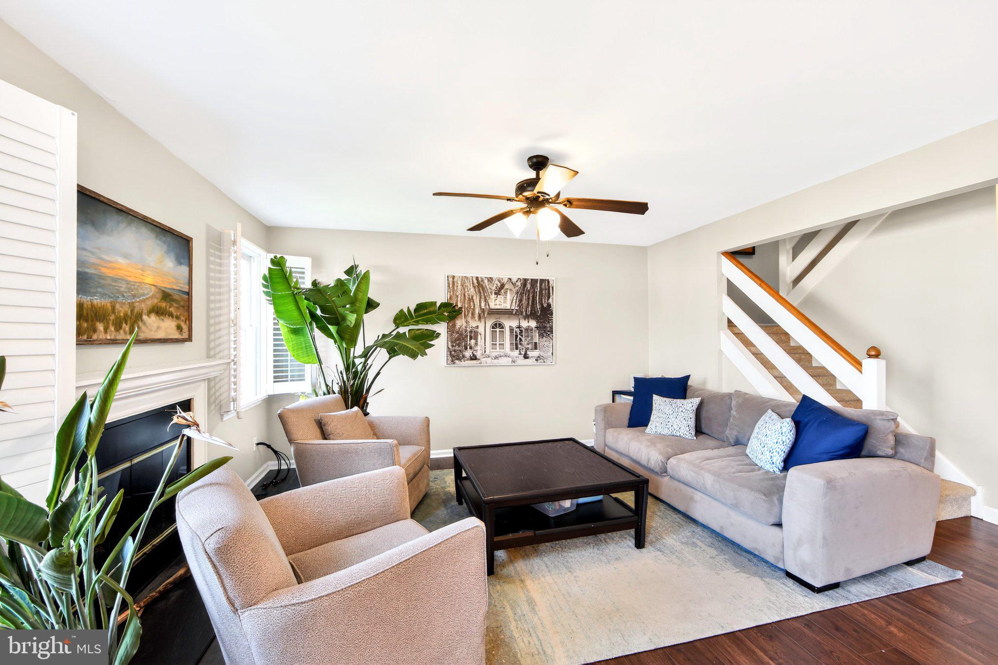 TWIN HILLS - Residential