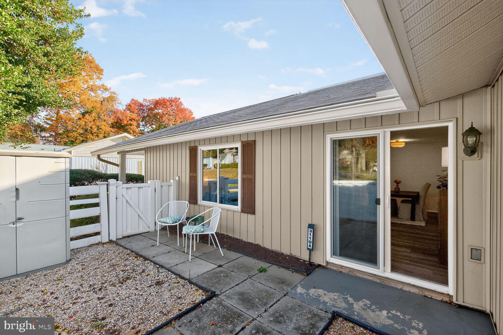 LEISURE WORLD - Residential