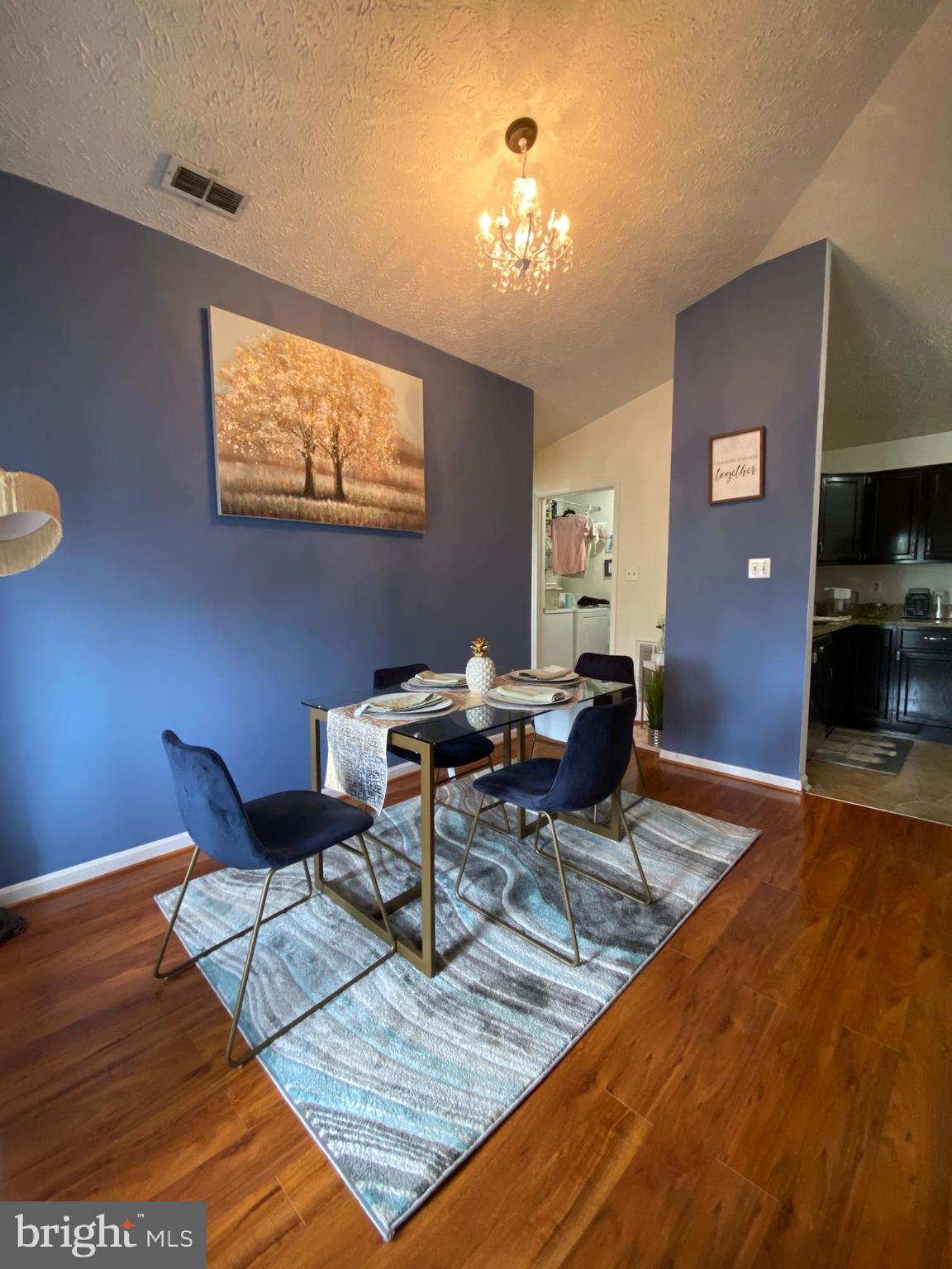 OLD FARM STATION - Residential Lease