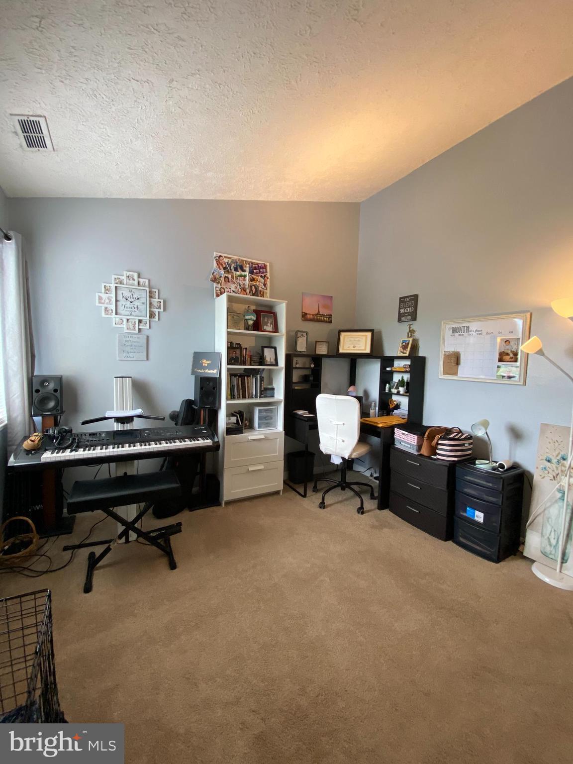 OLD FARM STATION - Residential Lease