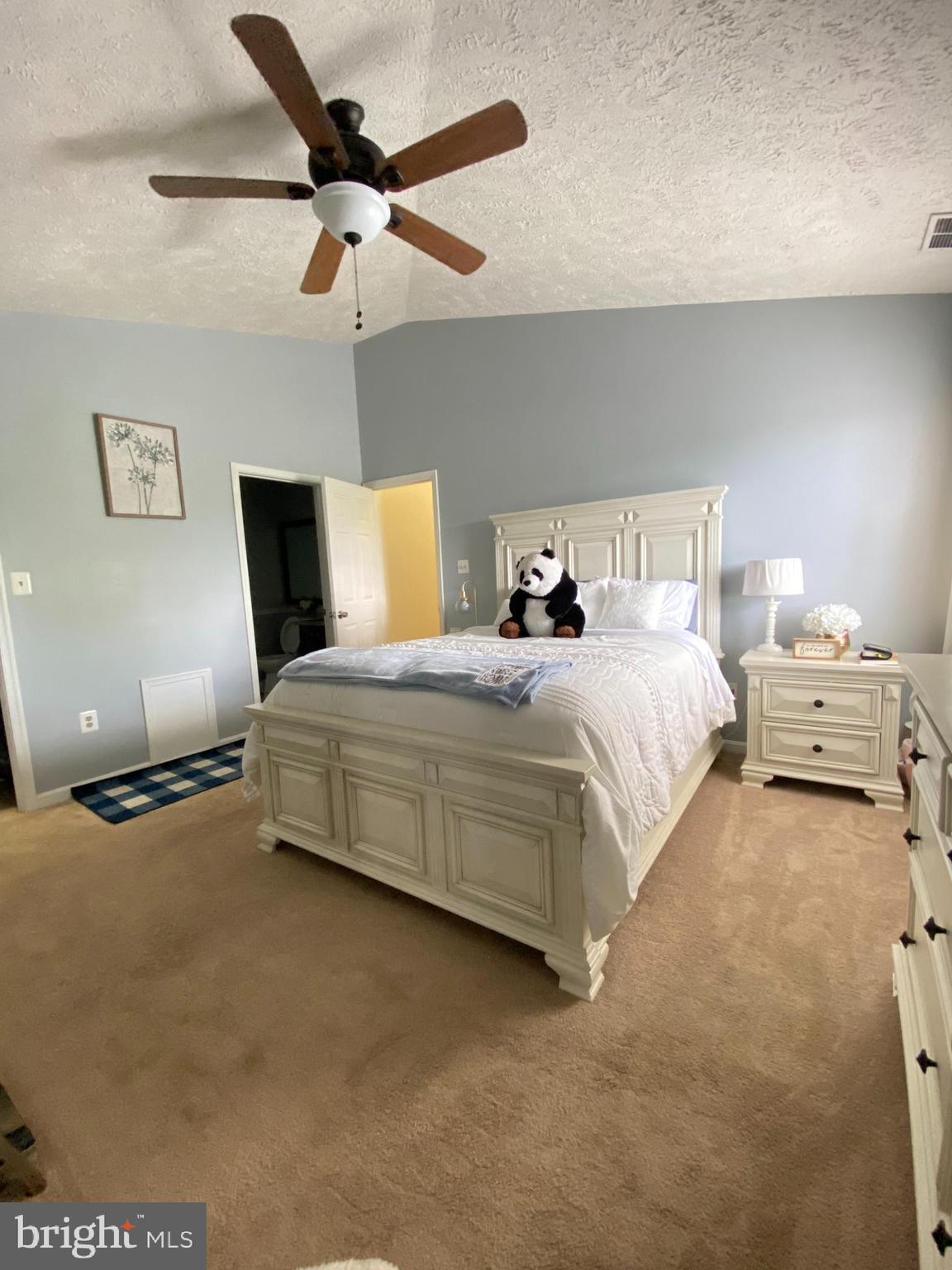 OLD FARM STATION - Residential Lease