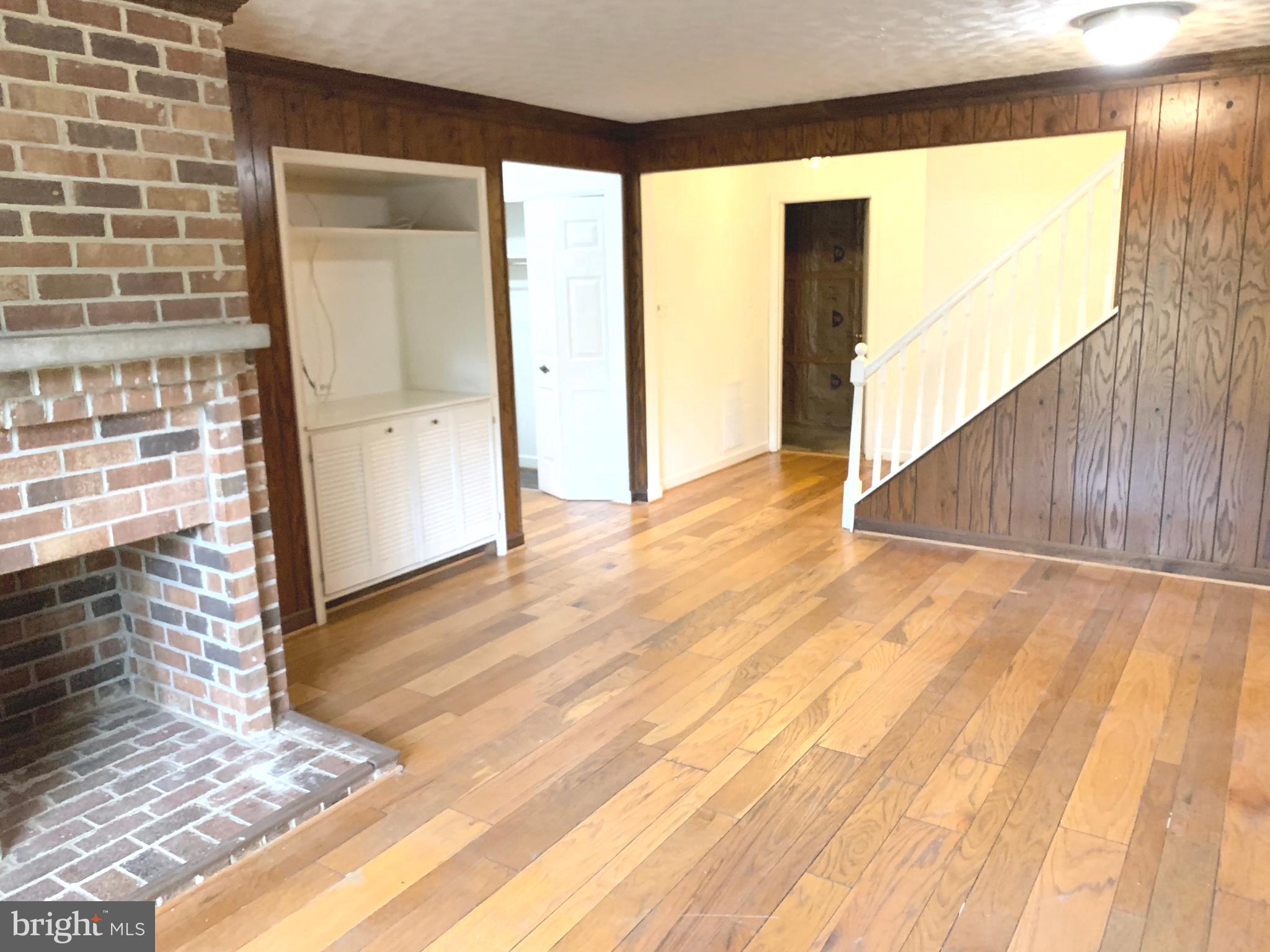 OLD GEORGETOWN VILLAGE - Residential Lease