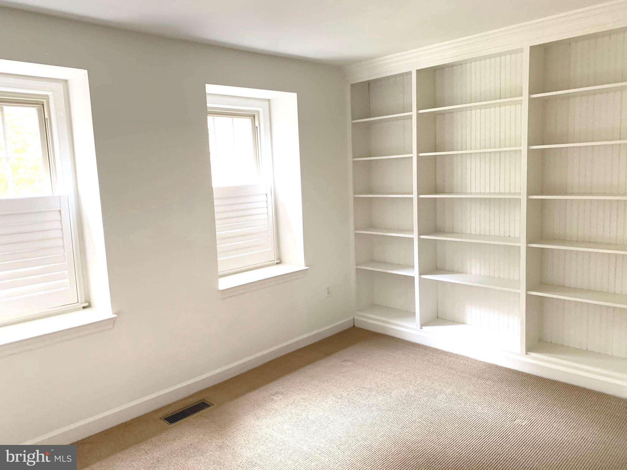 OLD GEORGETOWN VILLAGE - Residential Lease