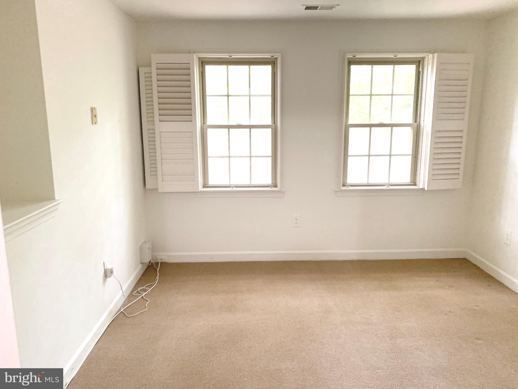 OLD GEORGETOWN VILLAGE - Residential Lease