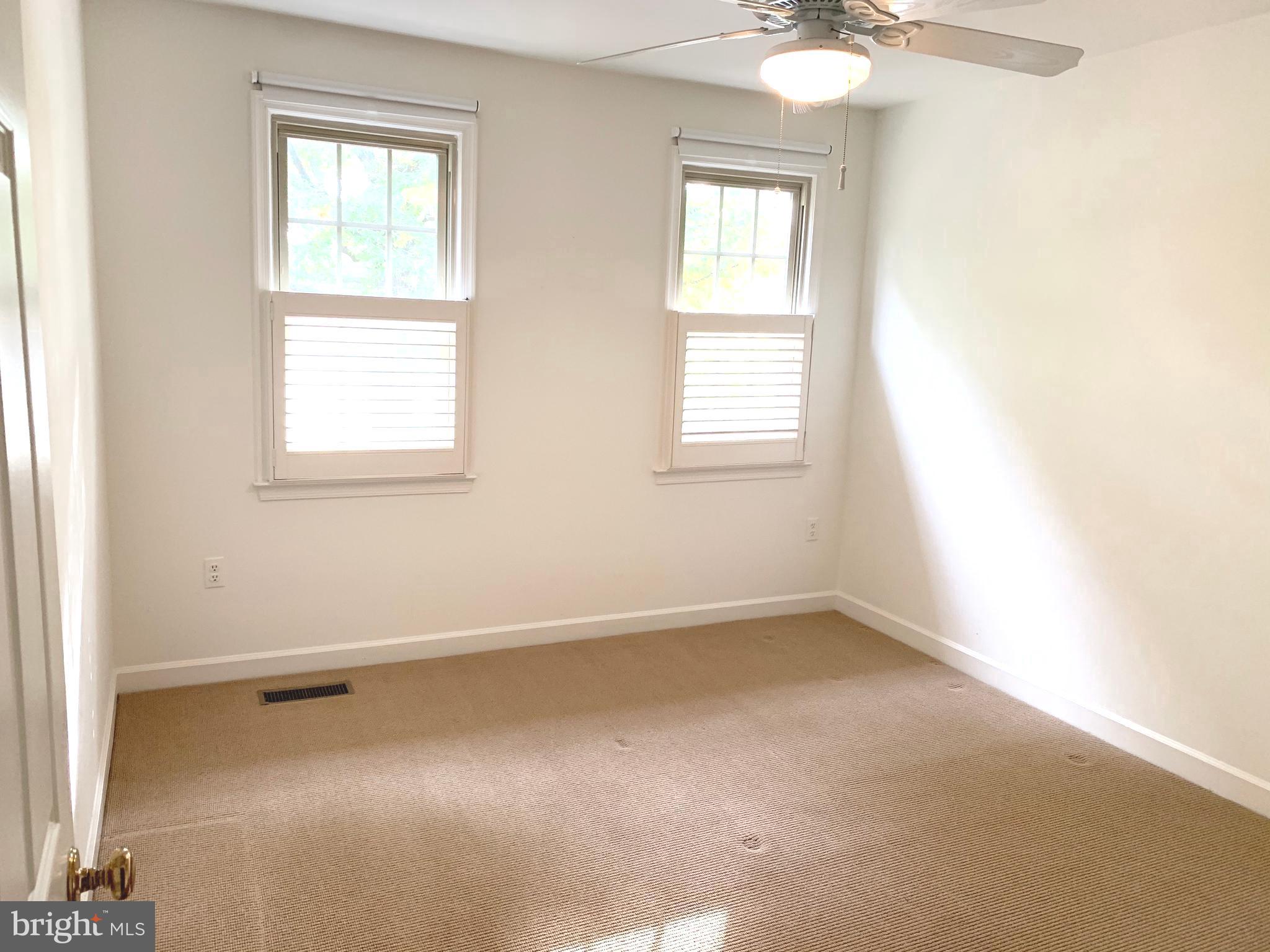 OLD GEORGETOWN VILLAGE - Residential Lease