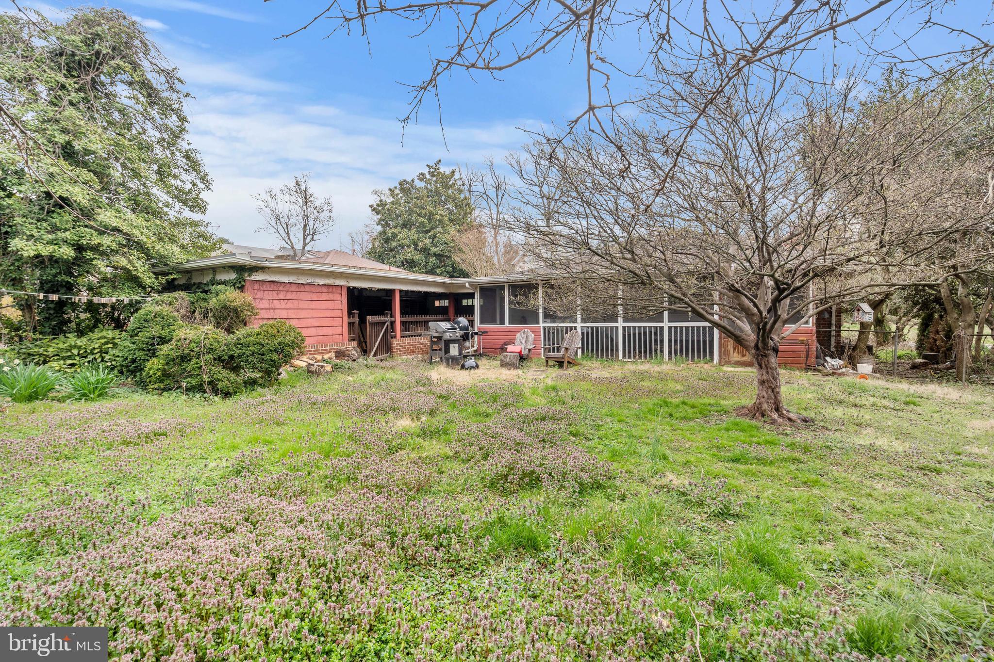 TUCKAHOE VILLAGE - Residential